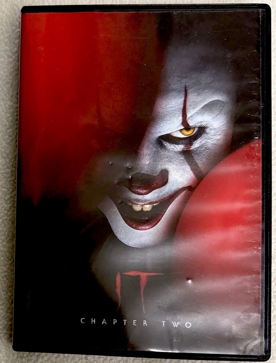 Stephen King “IT” Chapter 1 & 2 DVD Set Horror -Bill Skarsgard-Finn Wolfhard