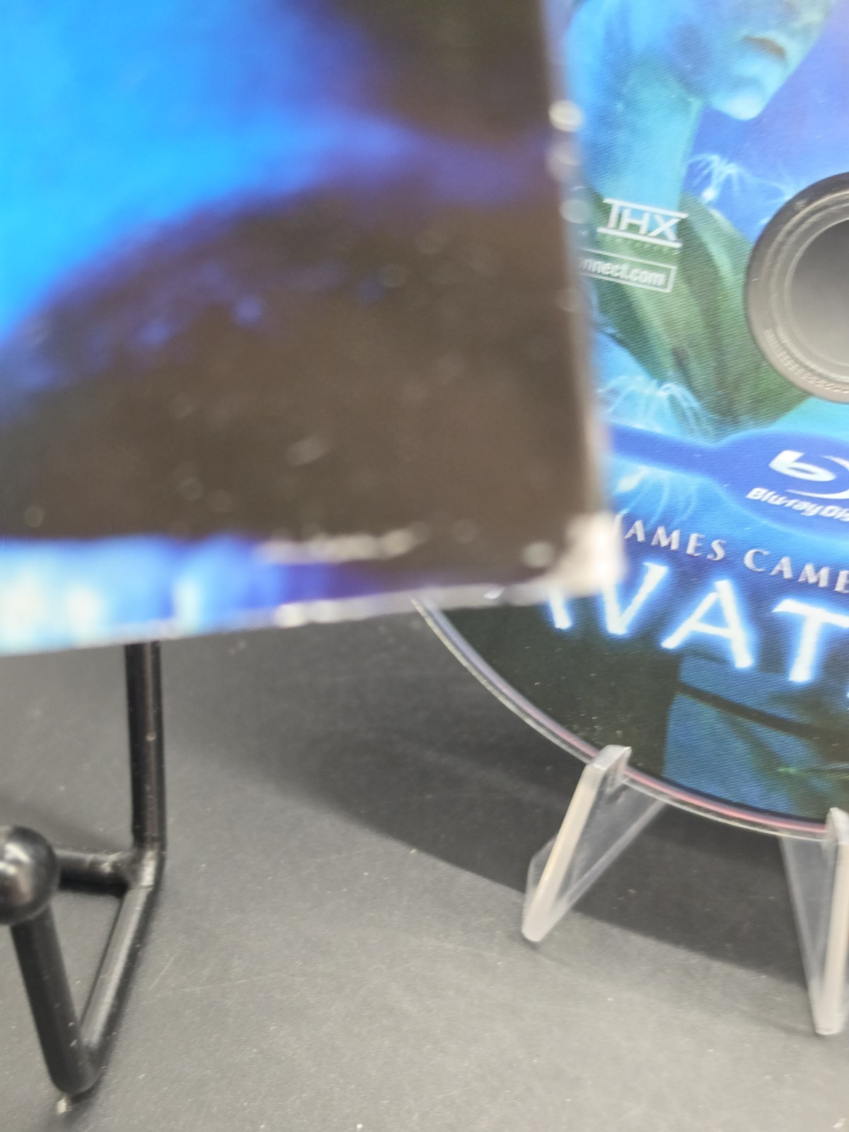 James Cameron’s Avatar (Blu-ray/DVD With Slipcover)