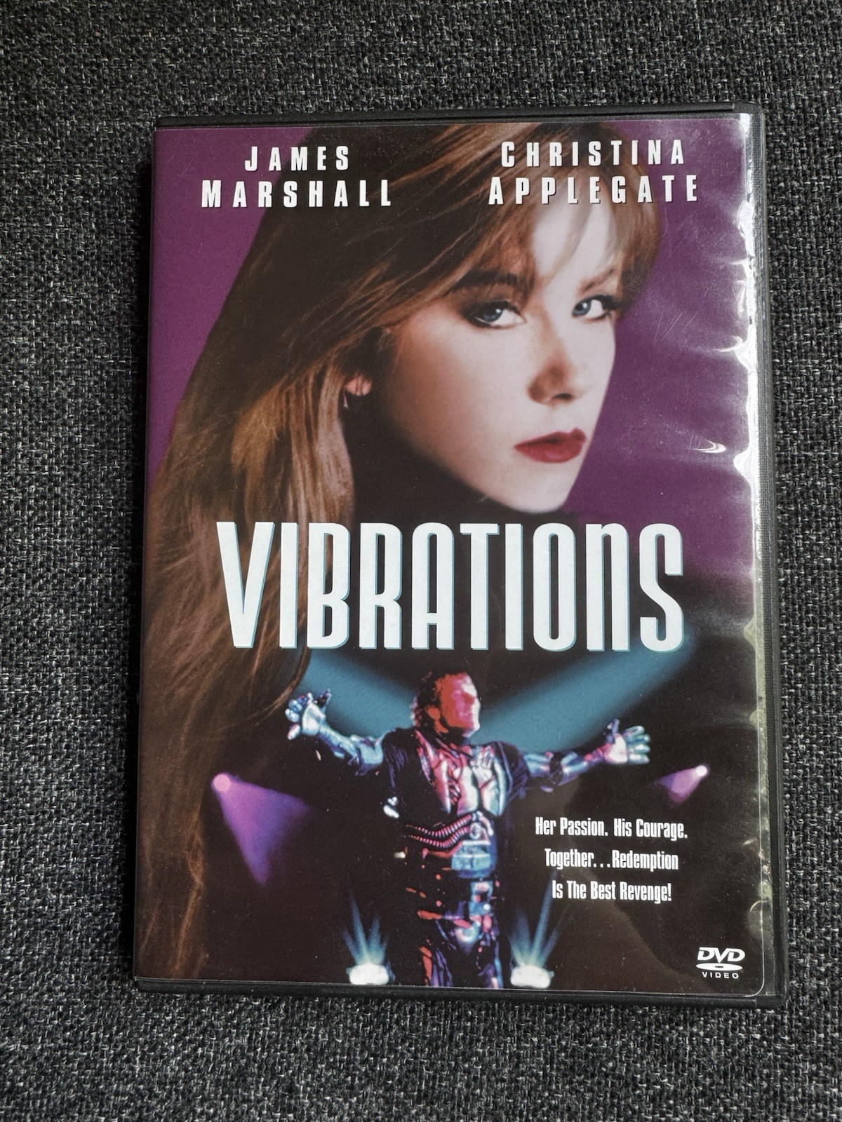 Vibrations (DVD, 1996) James Marshall – Christina Applegate – Faye Grant HTF OOP