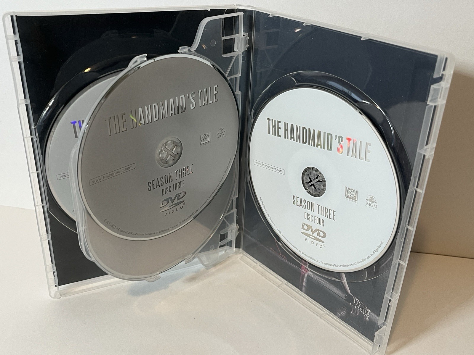 The Handmaid’S Tale: Season Three (DVD, 2019)