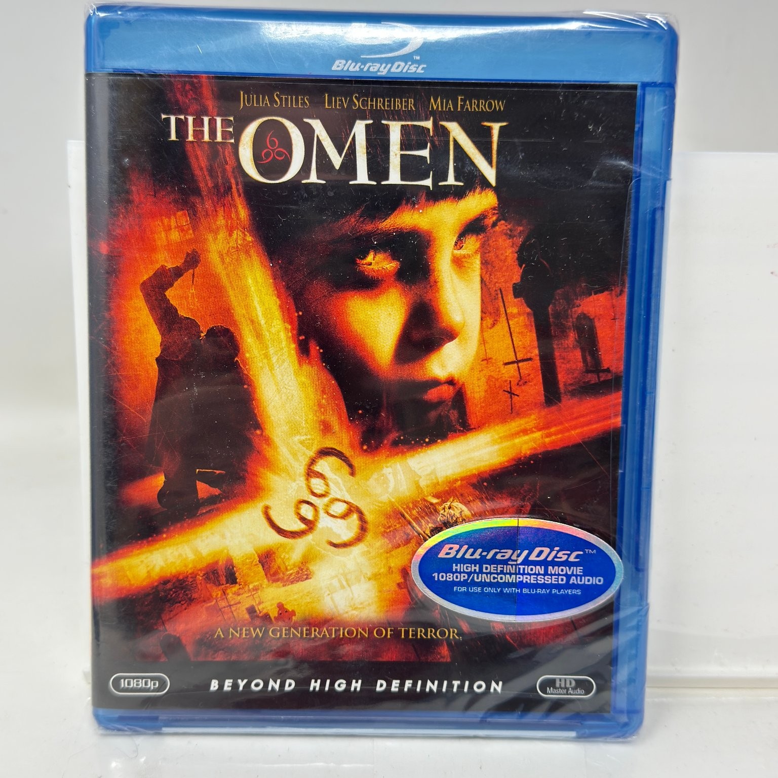 The Omen Blu-ray 2006 Horror Julia Stiles Liev Schreiber Mia Farrow