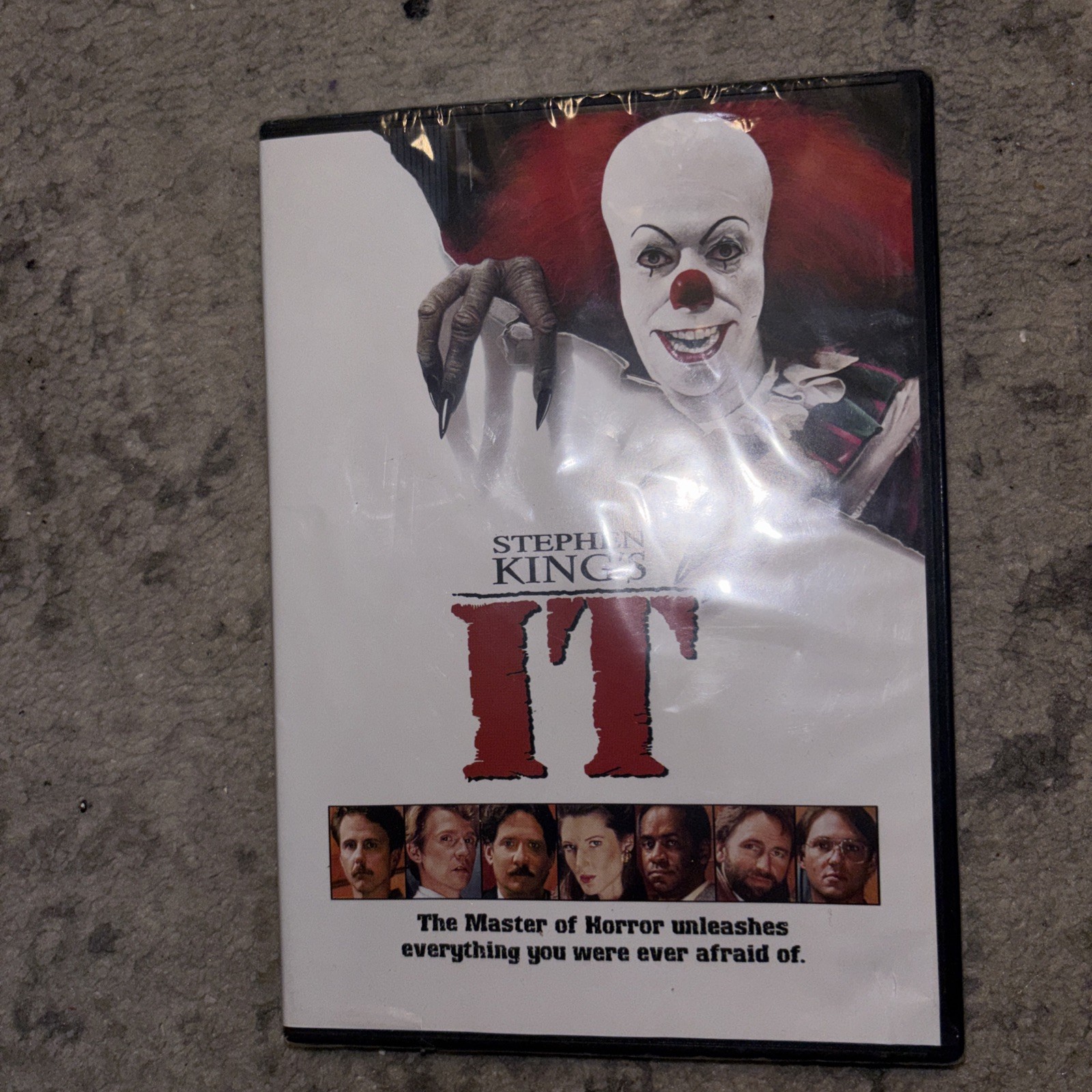 Stephen King’s IT DVD 1990 Horror Tim Curry Pennywise Special Features
