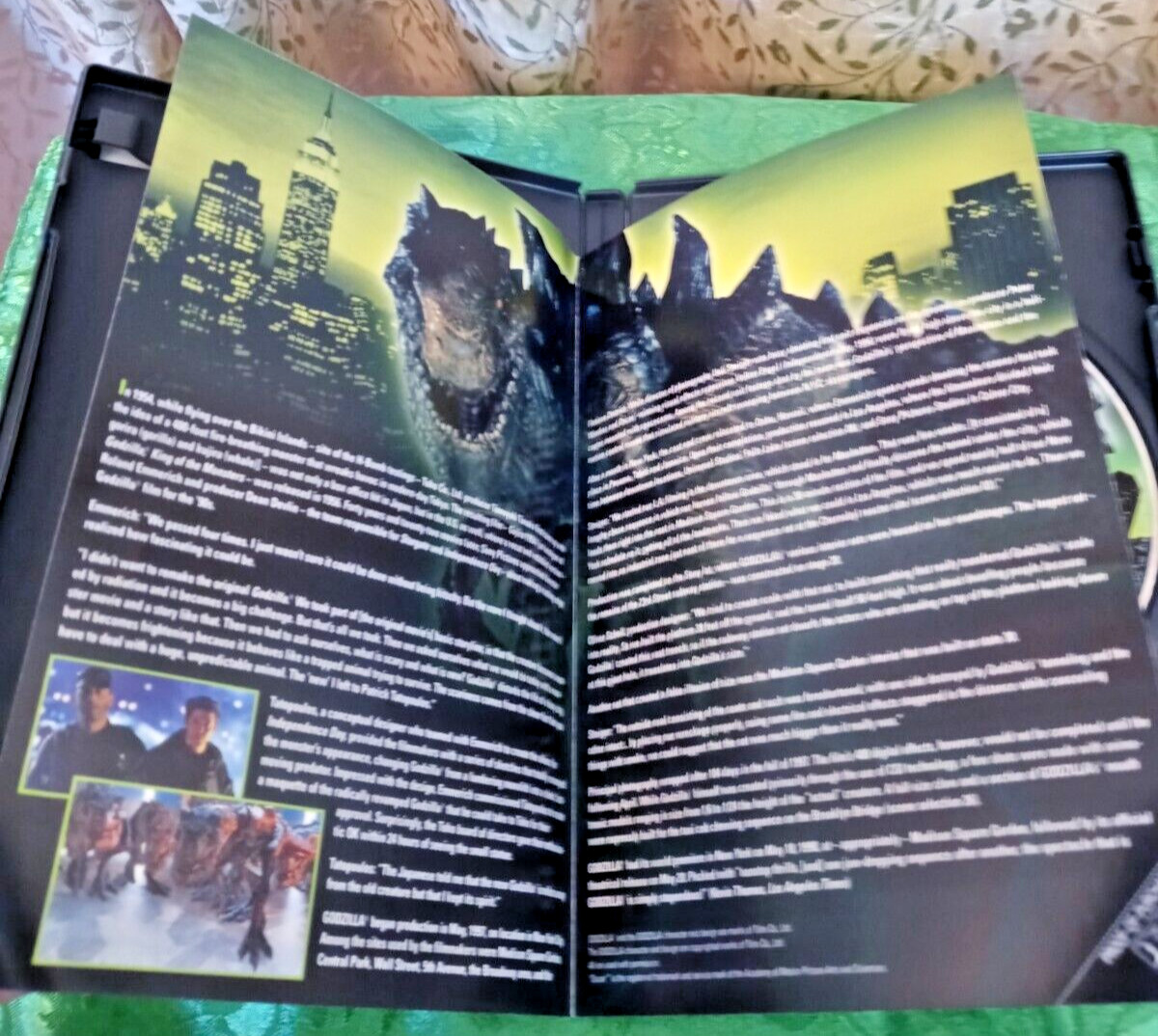 Godzilla Vintage 1998 Deluxe Widescreen Presentation DVD 139 Min. Rated PG-13