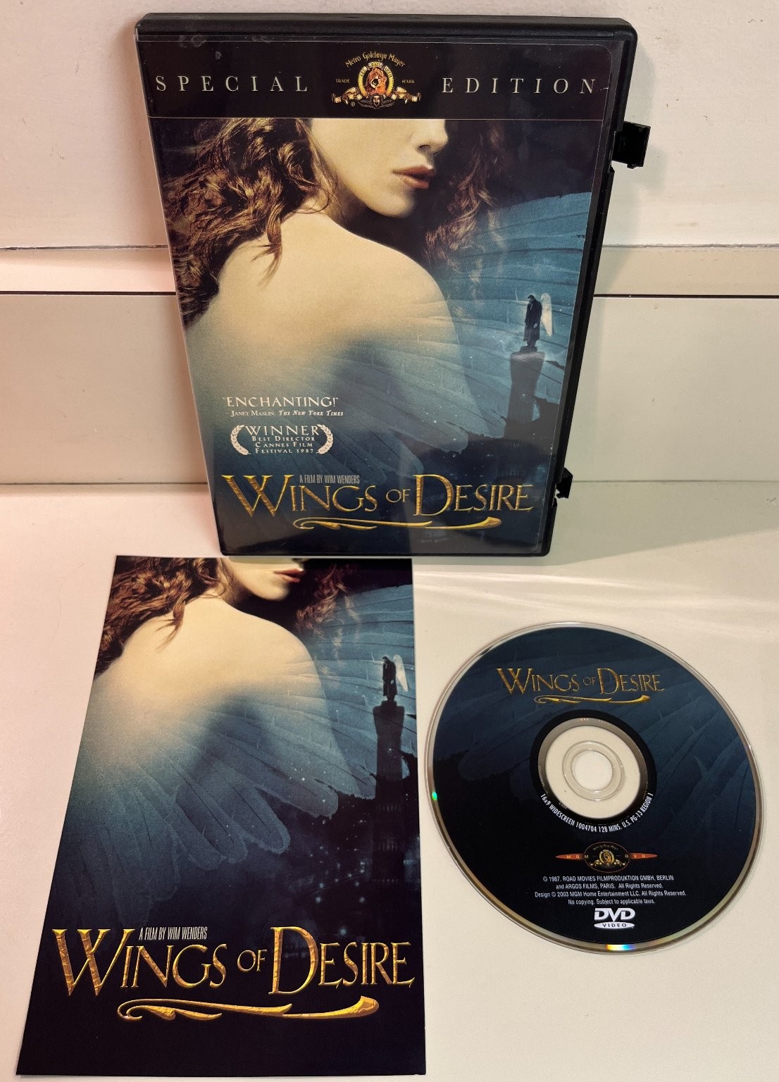 Wings of Desire DVD, 1987 Fantasy, Wim Wenders, Peter Falk, Bruno Ganz, Bonus