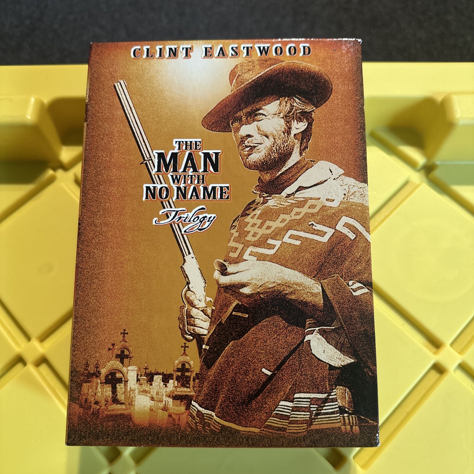 CLINT EASTWOOD – The Man With No Name Trilogy (DVD, 2006)