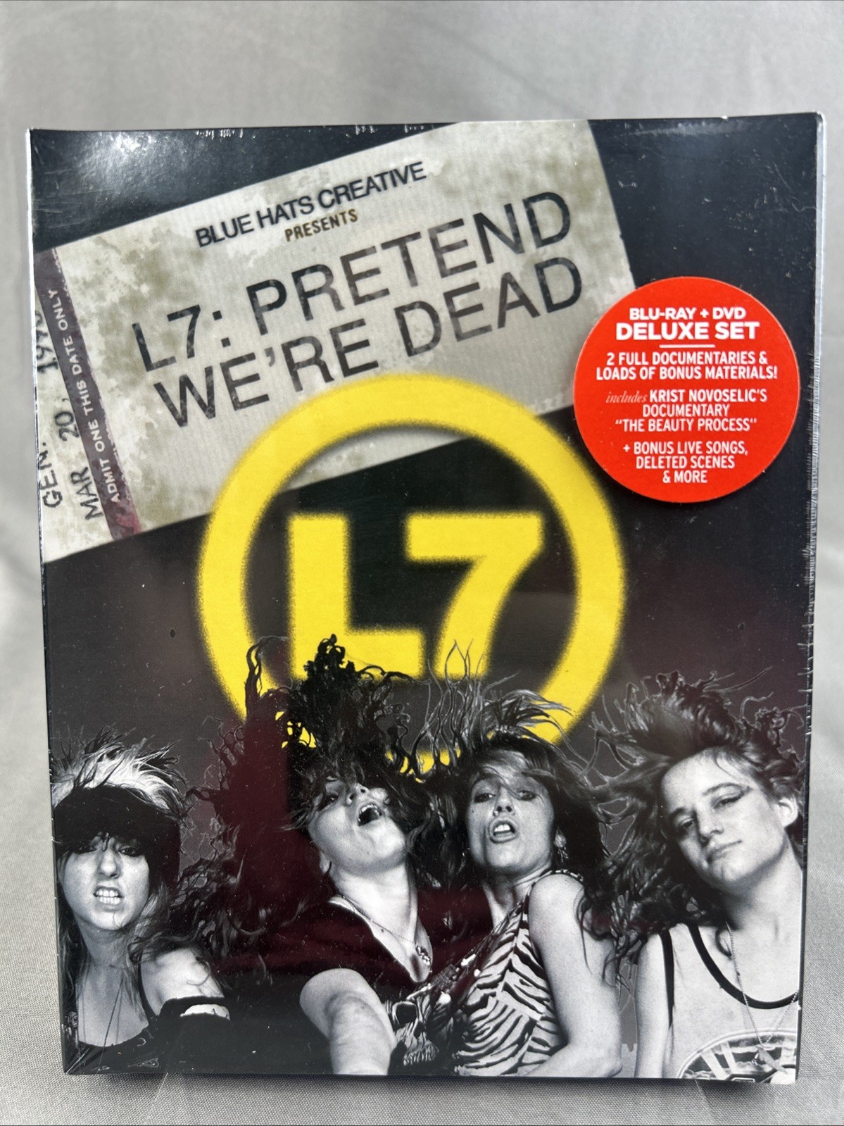L7: PRETEND WE’RE DEAD (Blu-ray, 2017) Punk Music Documentary NIB NEW SEALED