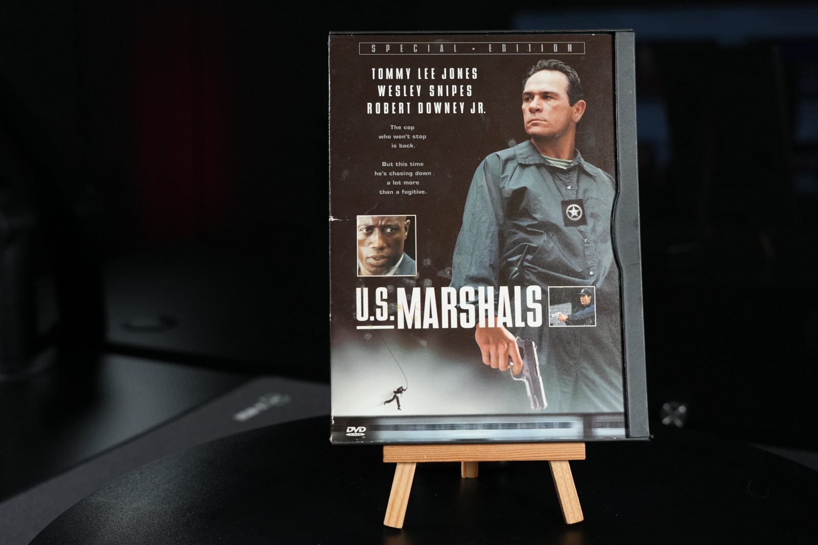 U.S. Marshalls Special Edition Starring Tommy Lee Jones Wesley Snipes and RDJ