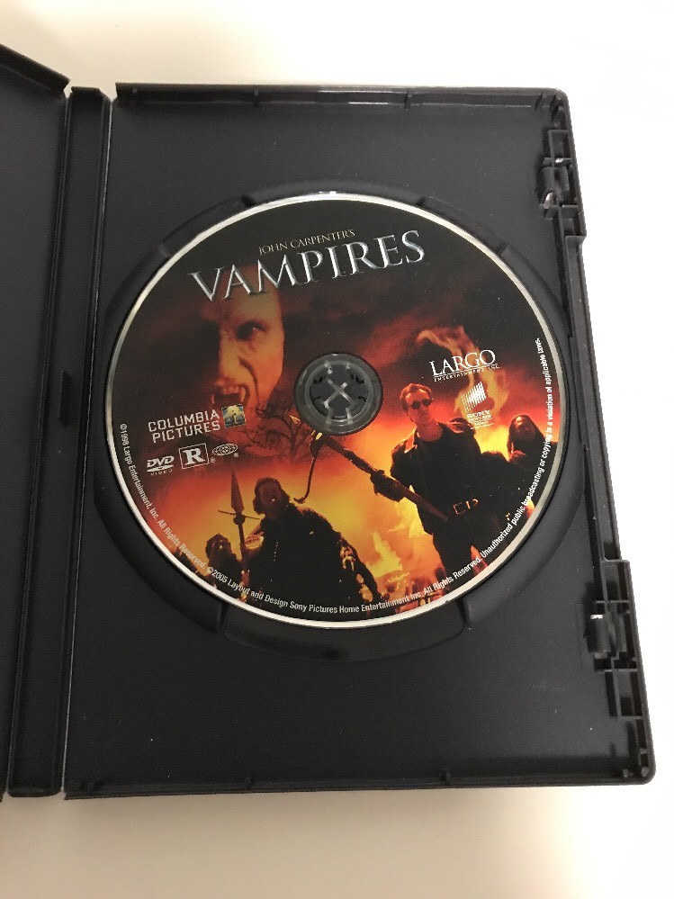 Vampires (DVD, 1999, Closed Caption Subtitled English and French)