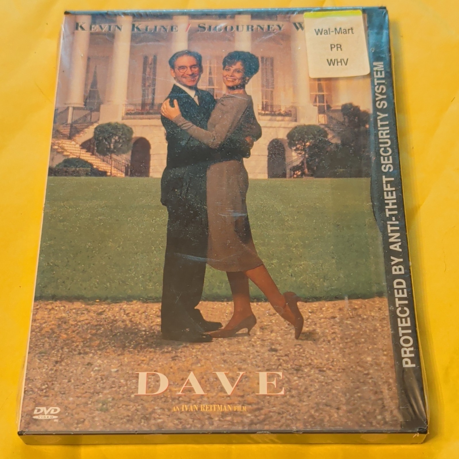 Warner Bros. Dave DVD Widescreen 1993 PG-13 110 min NTSC Kevin Kline Reitman