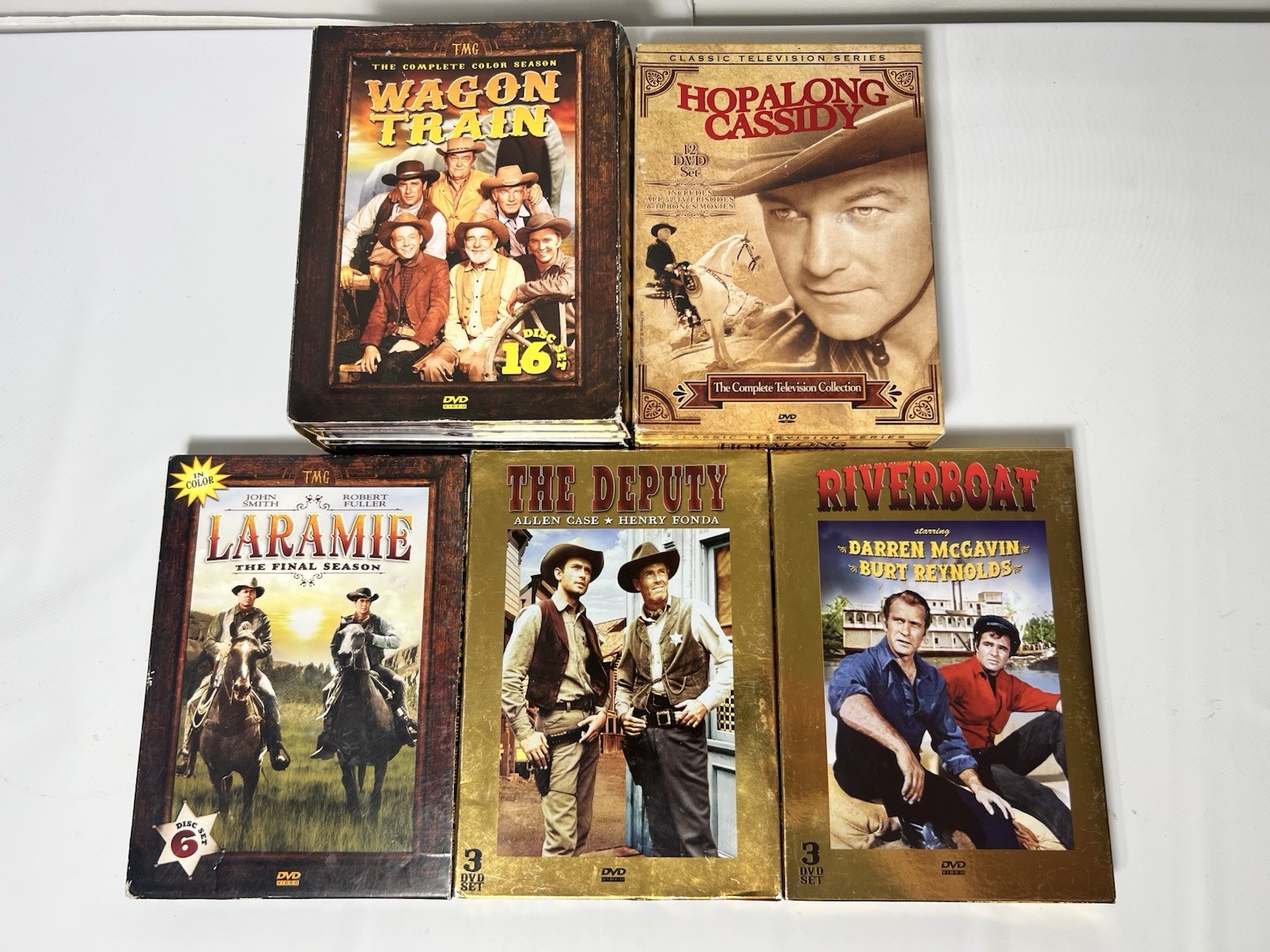 Lots Of Classic Cds,Wagon Train,Hopalong Cassidy, The Deputy, Riverboat, LARAMIE