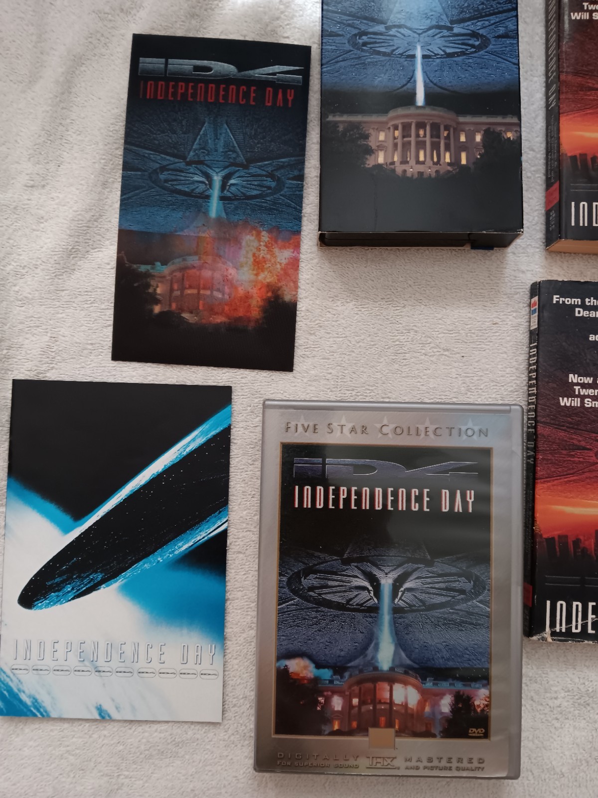 Independence Day 1 & 2 , Books, Dvd & Blu Ray Sets