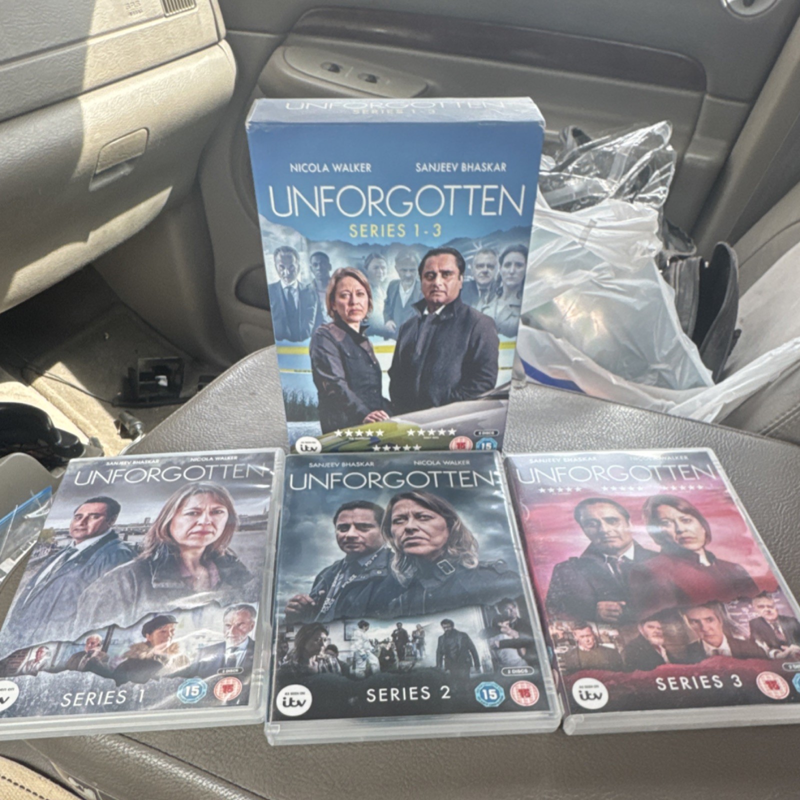 UNFORGOTTEN Series 1-3 DVD Box Set Nicola Walker ITV Crime Region 2 6 Disc Drama
