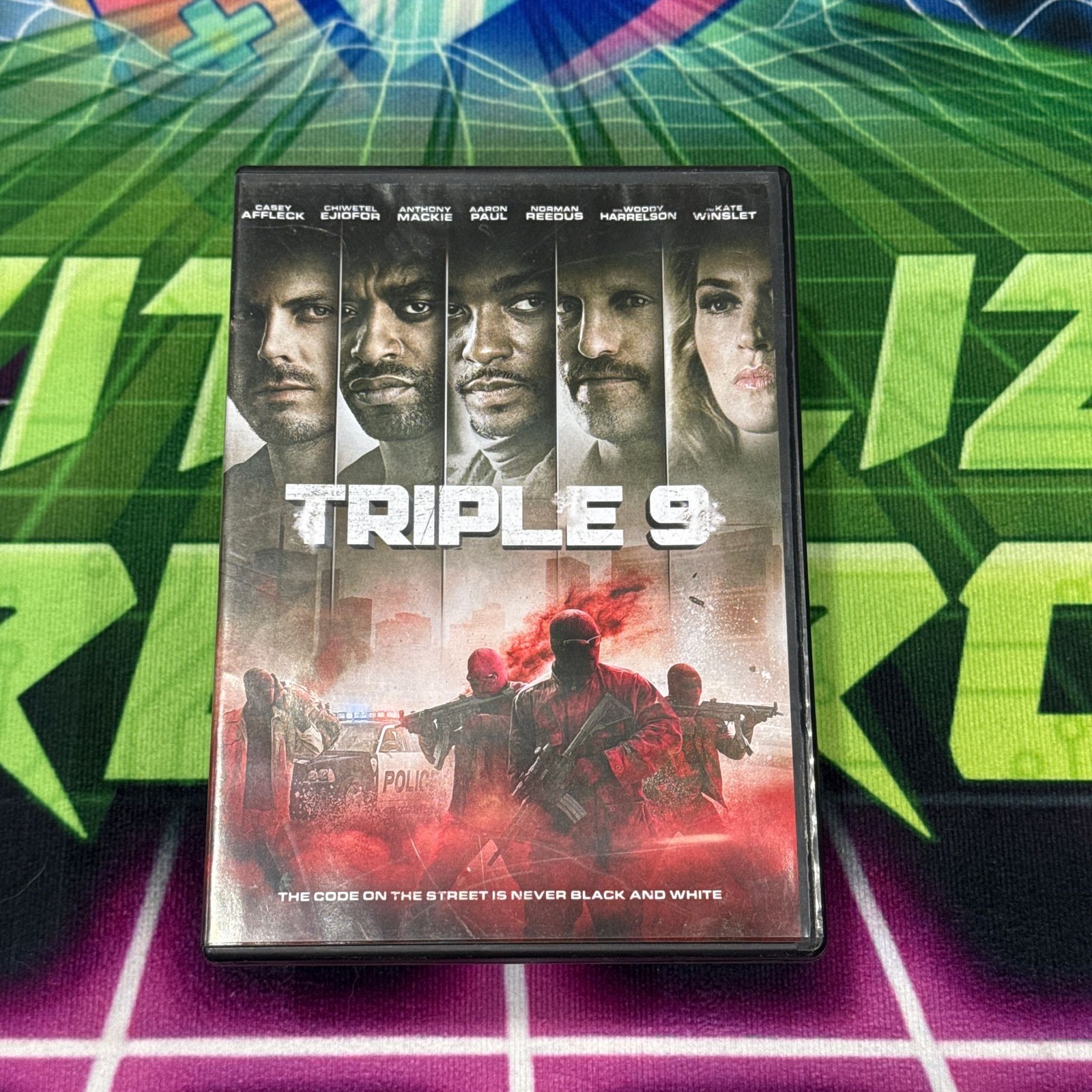 Triple 9 DVD R Crime Thriller 2016 Widescreen Disc Case Dolby Audio Region 1