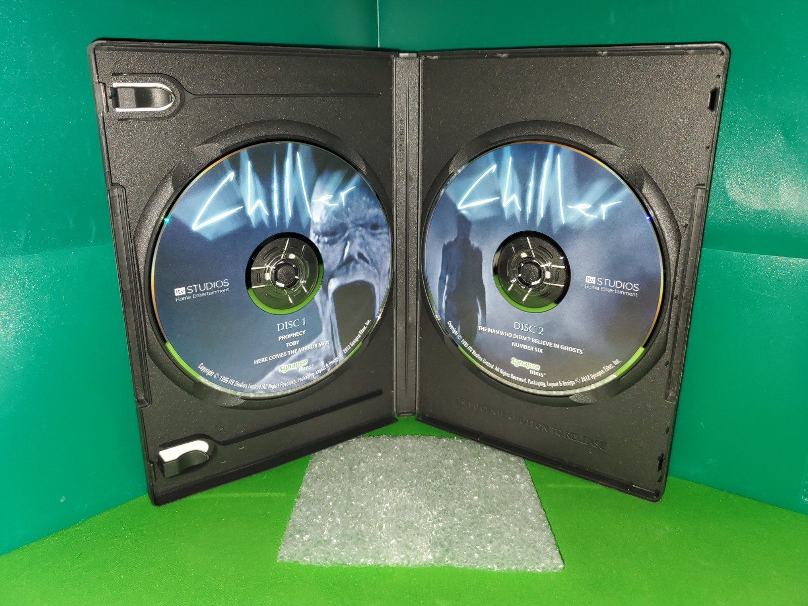 CIB + Sell Sheet – Chiller: The Complete Television Series (DVD, 1995, Synapse)