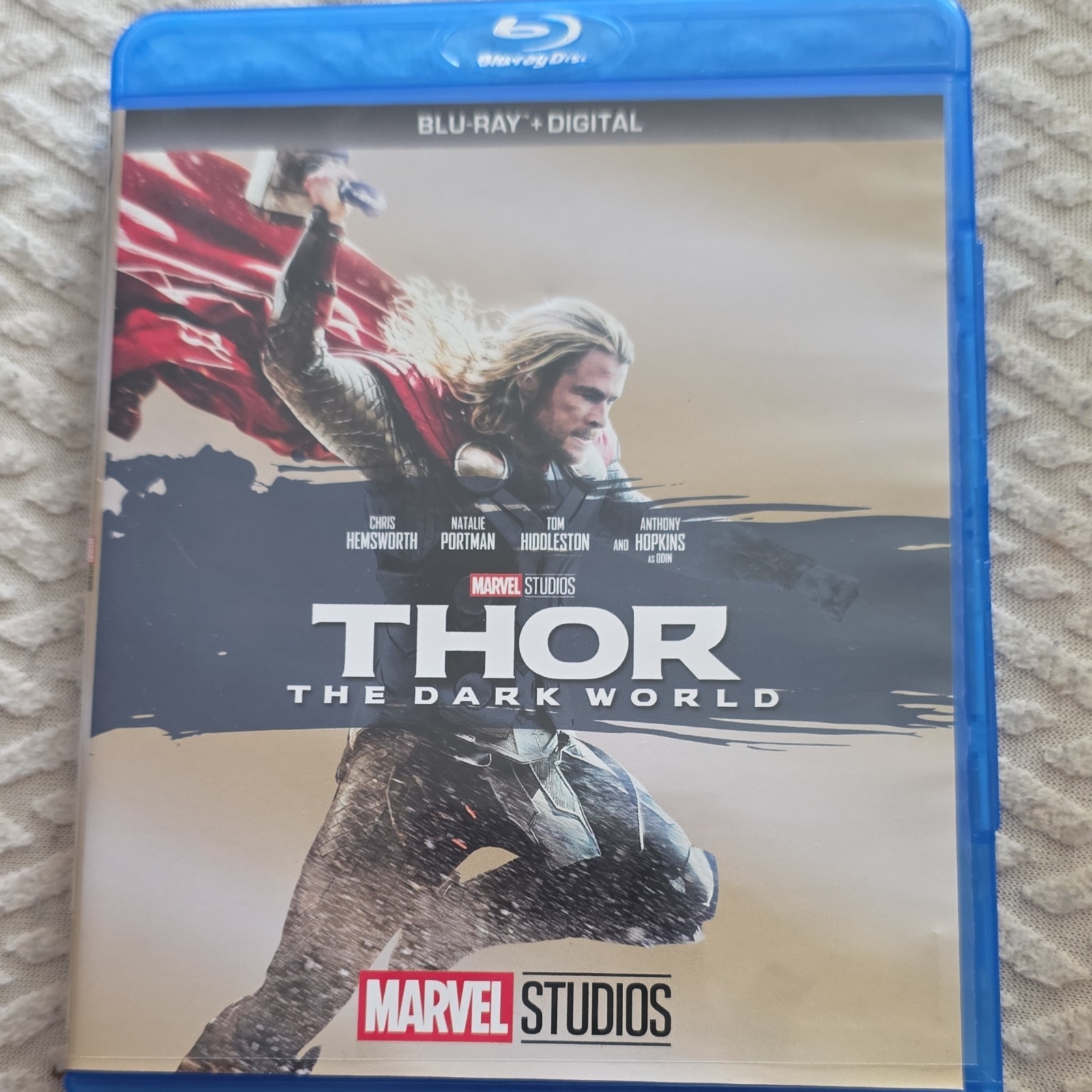 Marvel Studios Marvel Thor: The Dark World Blu-ray + Digital Bonus PG-13