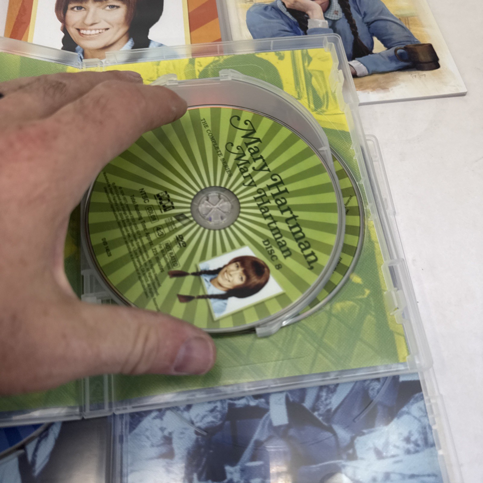 MARY HARTMAN, MARY HARTMAN: COMPLETE SERIES DVD Shout Factory *Disc 38 missing