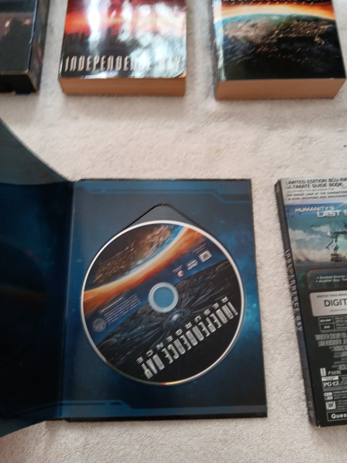 Independence Day 1 & 2 , Books, Dvd & Blu Ray Sets