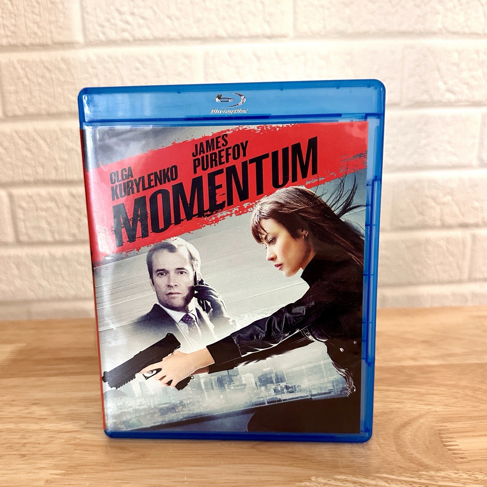 Momentum (Blu-ray, 2015) James Purefoy / Olga Kurylenko