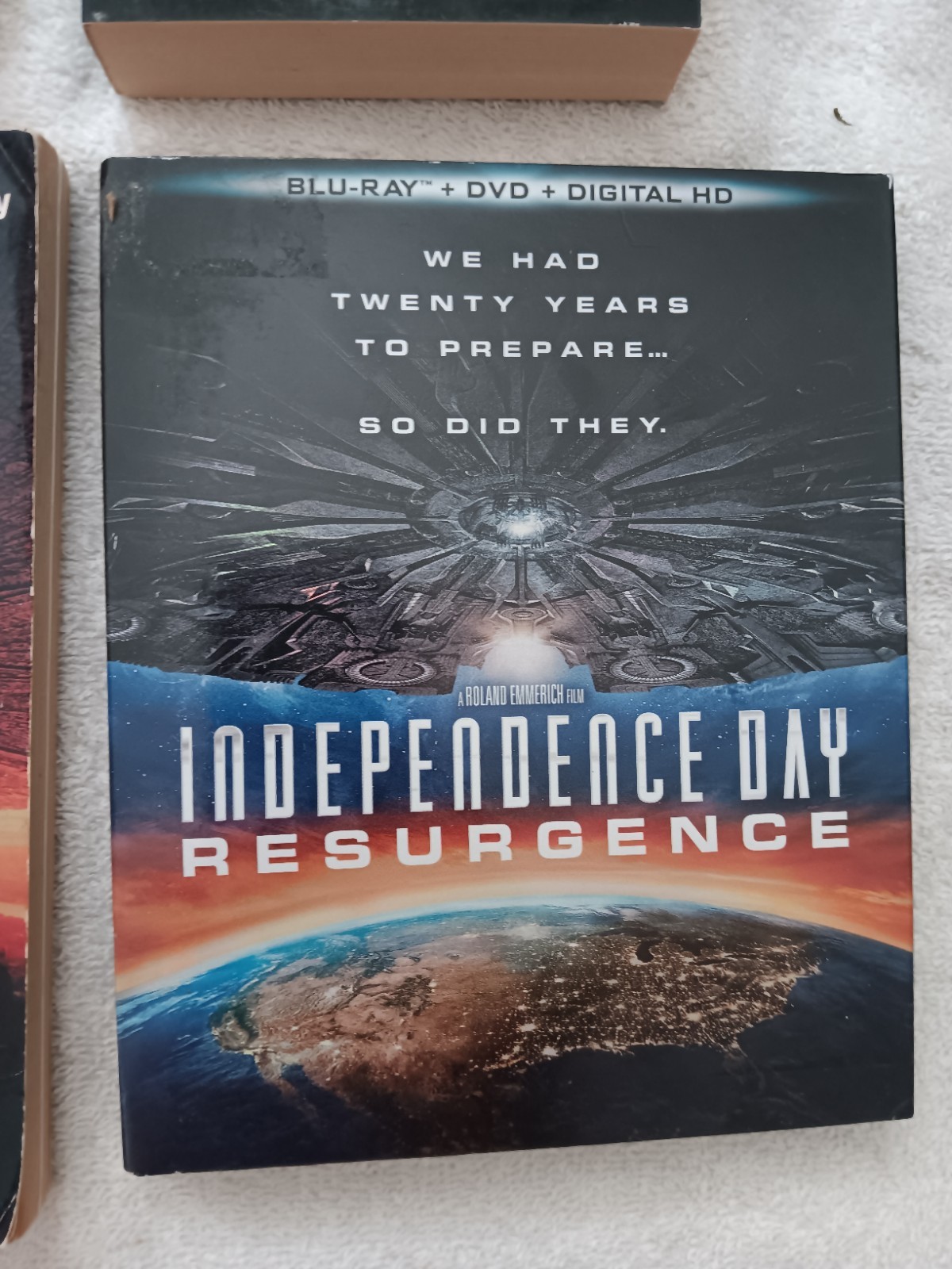 Independence Day 1 & 2 , Books, Dvd & Blu Ray Sets