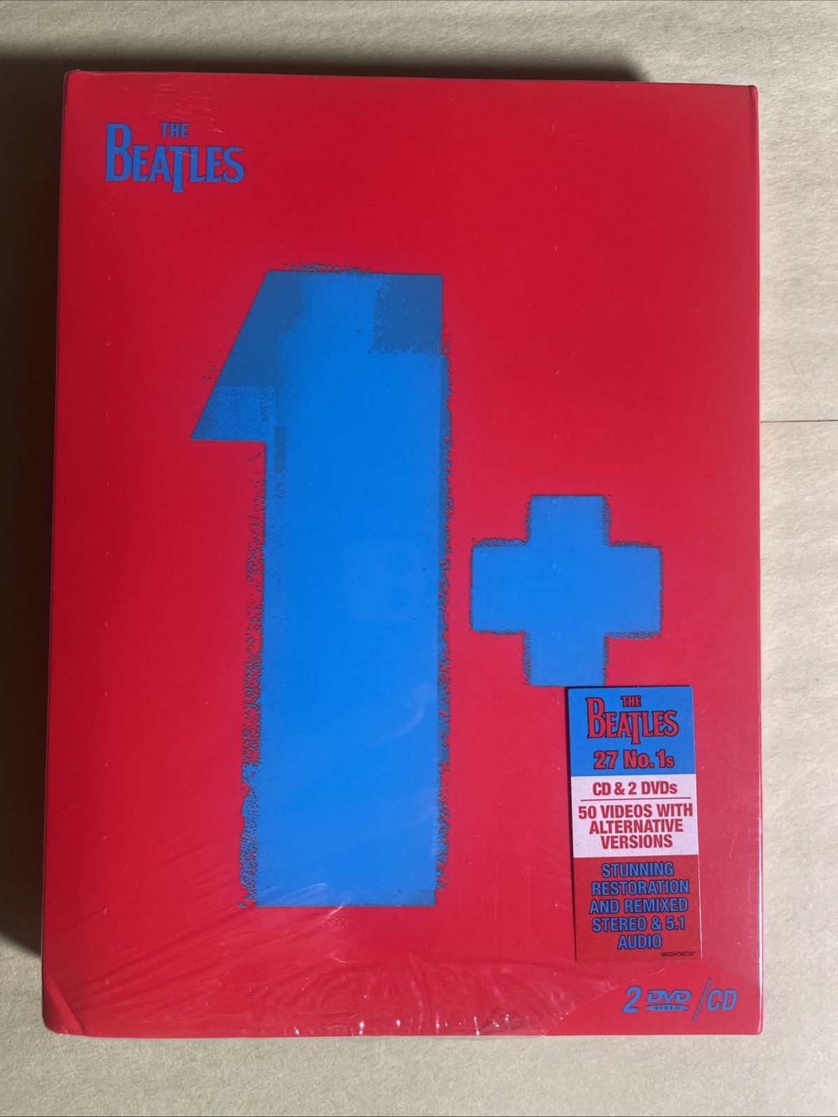 The Beatles: 1+ DVD and CD Box Set – 2 DVD – 1 CD – VG+ – Book included – READ