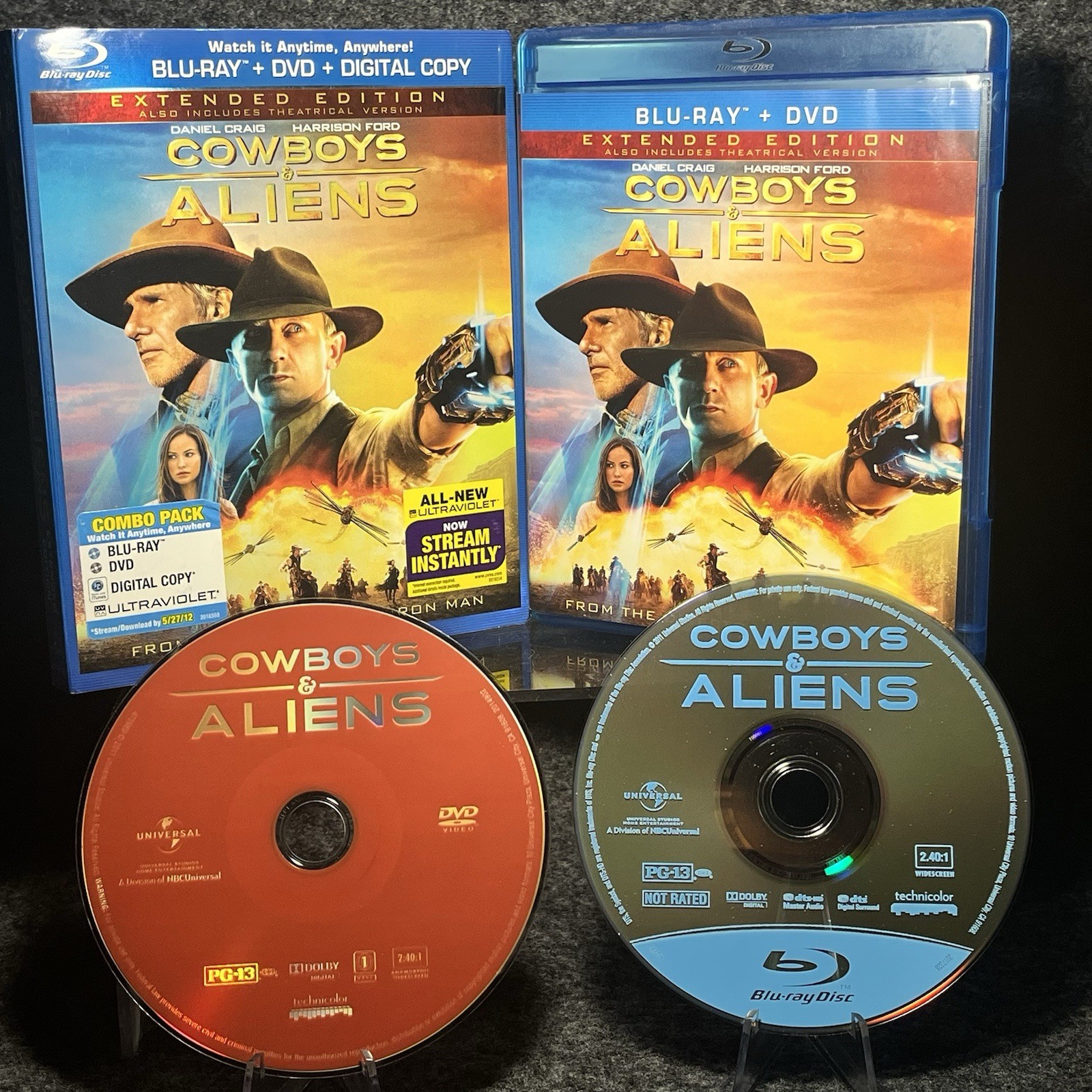 Cowboys & Aliens Extended Edition Blu-ray DVD Combo Pack Slipcover 2-Disc