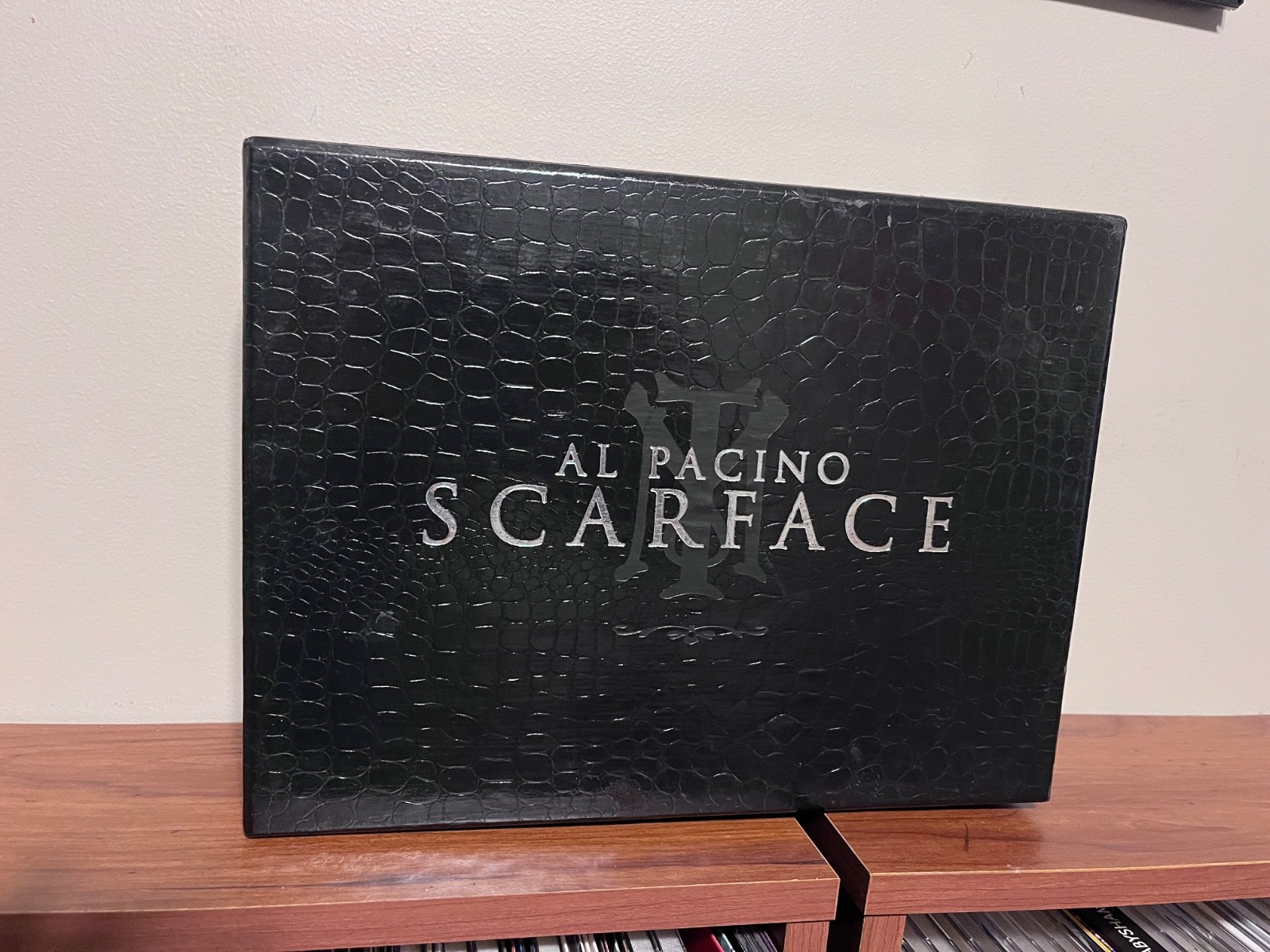 Scarface Deluxe Gift Set (DVD, 2003, 2-Disc Set)