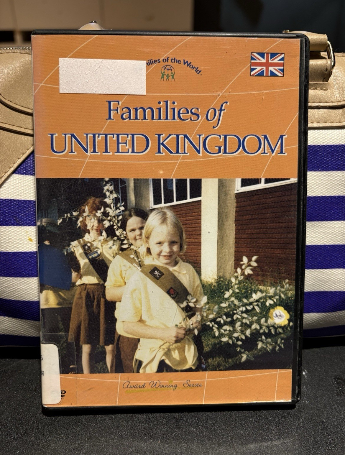 Master Communications Families of United Kingdom DVD Families of the World Seri…