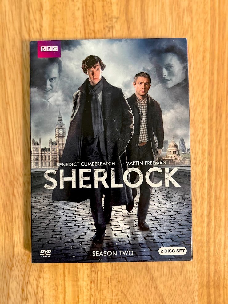 DVD Lot-16, Sherlock, Blue Bloods, Criminal Minds, Magnum P.I, Hill Street Blues