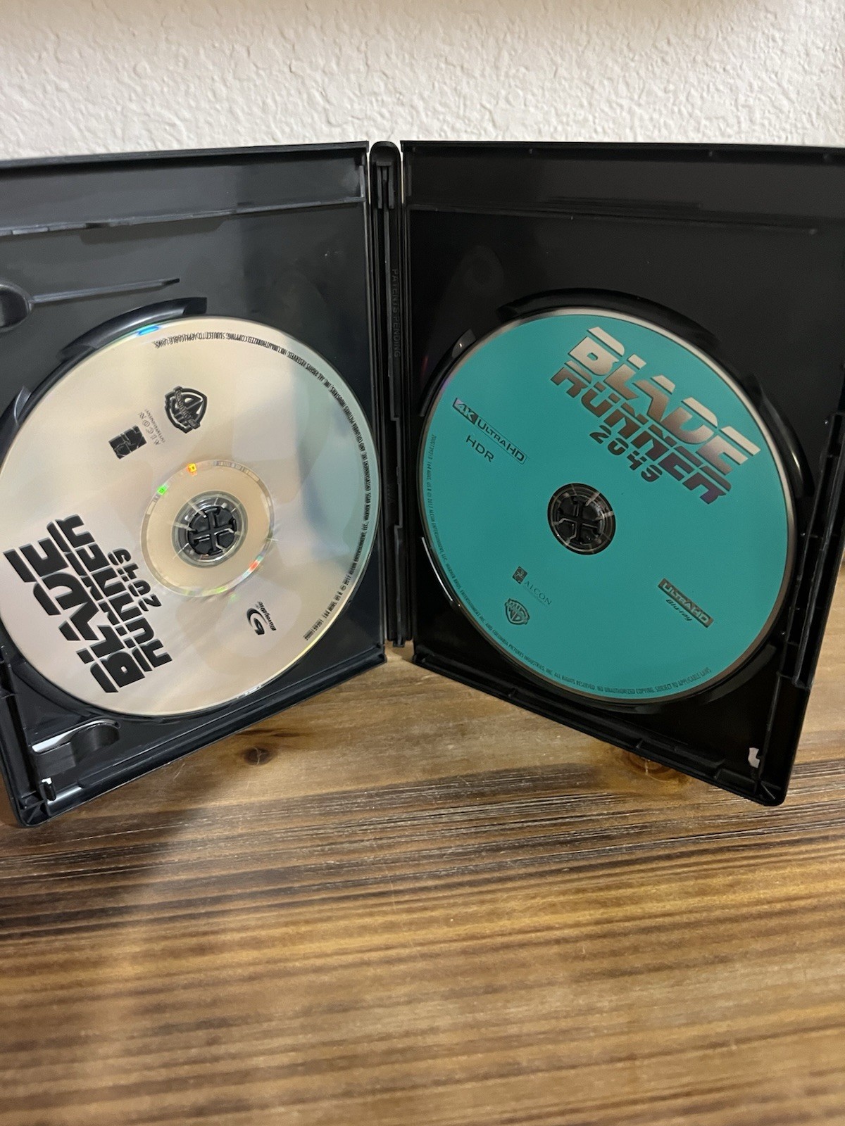 Blade Runner 2049 (4K Ultra HD & Blu-Ray 2017) D13 READ