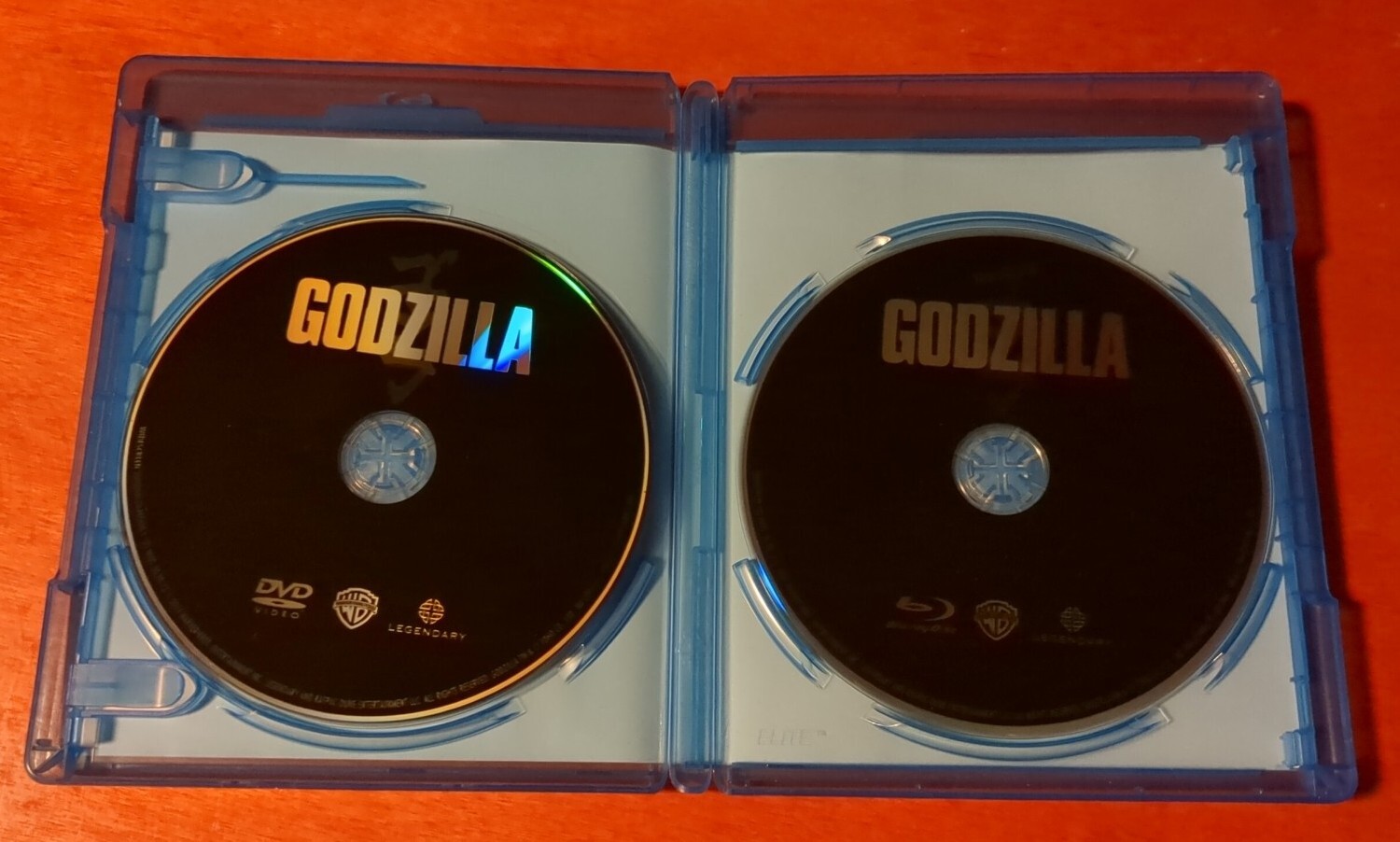 Godzilla Blu-ray Ken Watanabe Bryan Cranston Elizabeth Olsen Gareth Edwards