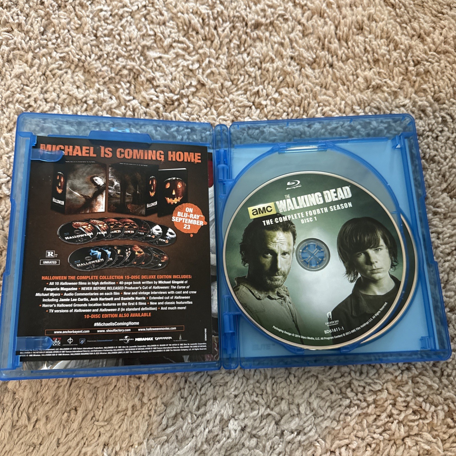 AMC The Walking Dead Complete Seasons 1-4 (16 Blu-ray Disc Set) TV Series Horror