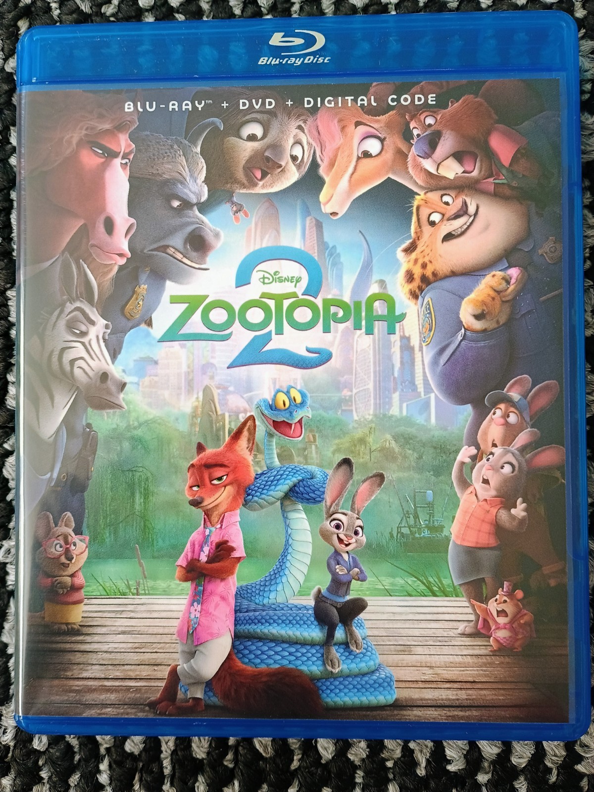 DISNEY’S ZOOTOPIA 2 BLU RAY + DVD 2 DISC SET NO DIGITAL CODE