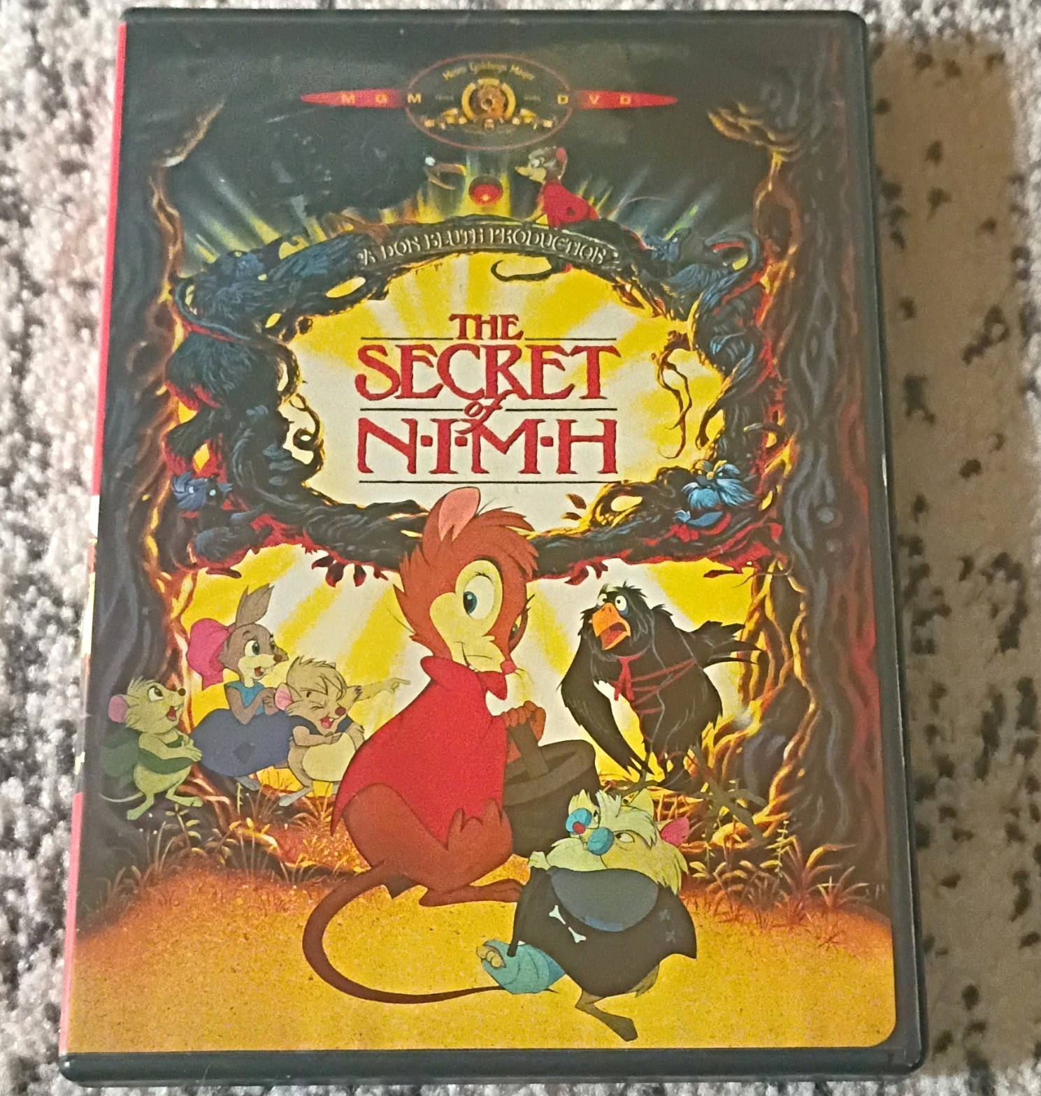 The Secret of NIMH (1982) MGM DVD G Don Bluth 82 Min NTSC Book + Trailer