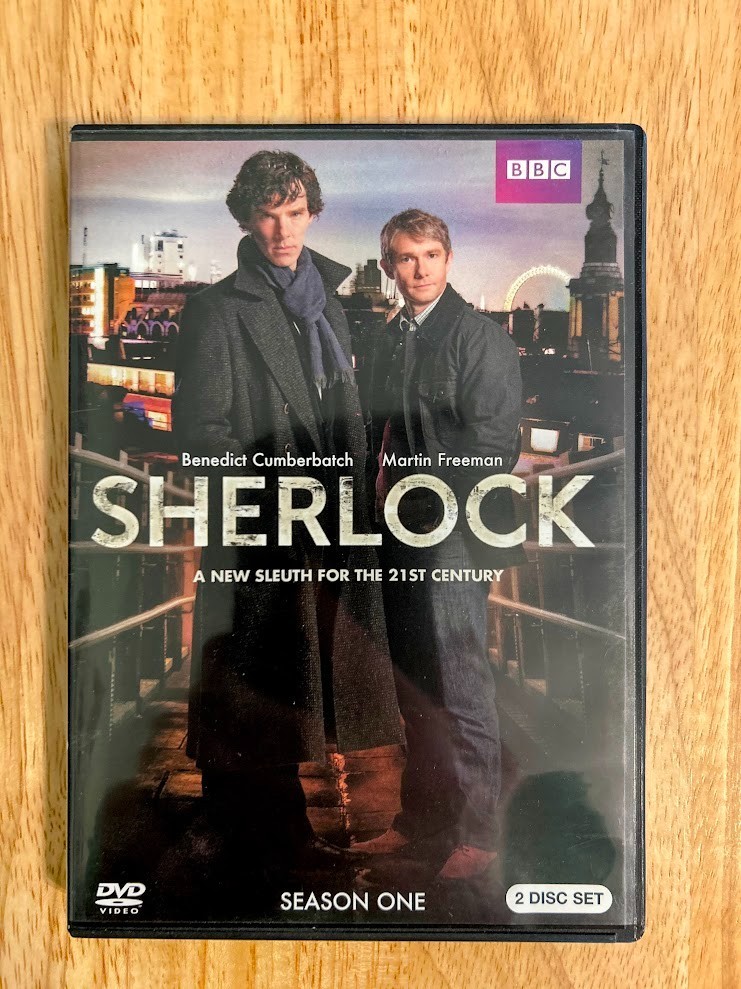 DVD Lot-16, Sherlock, Blue Bloods, Criminal Minds, Magnum P.I, Hill Street Blues