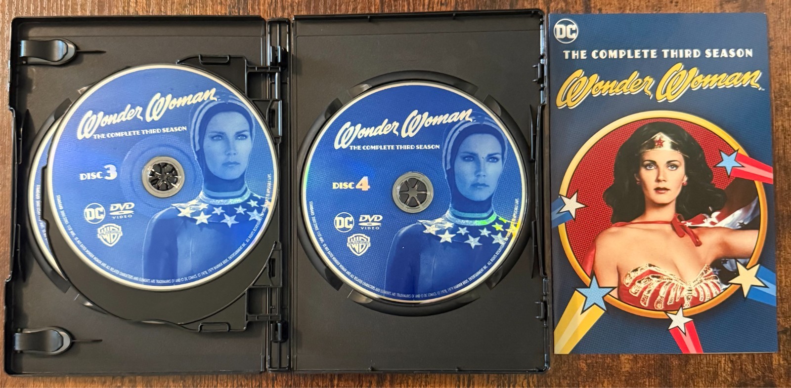 WONDER WOMAN….THE COMPLETE SERIES.. DVD.. LIKE NEW….