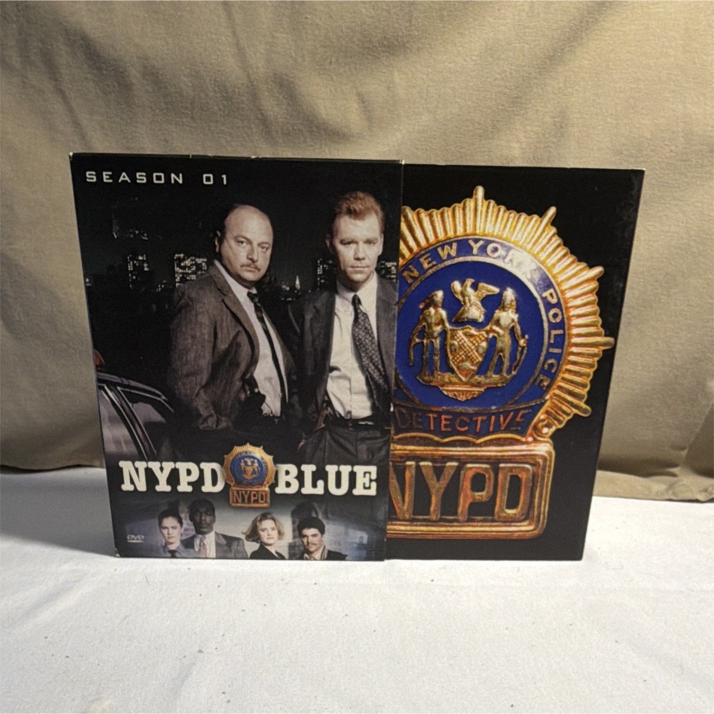 NYPD Blue Season 1 DVD 6-Disc Box Set TV Series Dennis Franz David Caruso