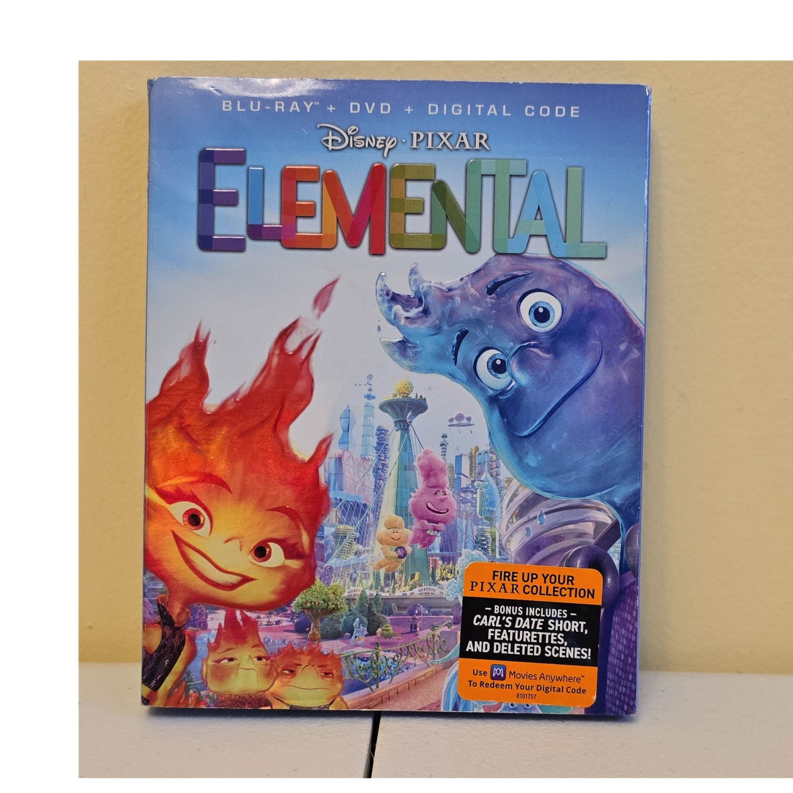 Disney Pixar Elemental Blu-ray DVD Digital Code Carl’s Date Featurettes