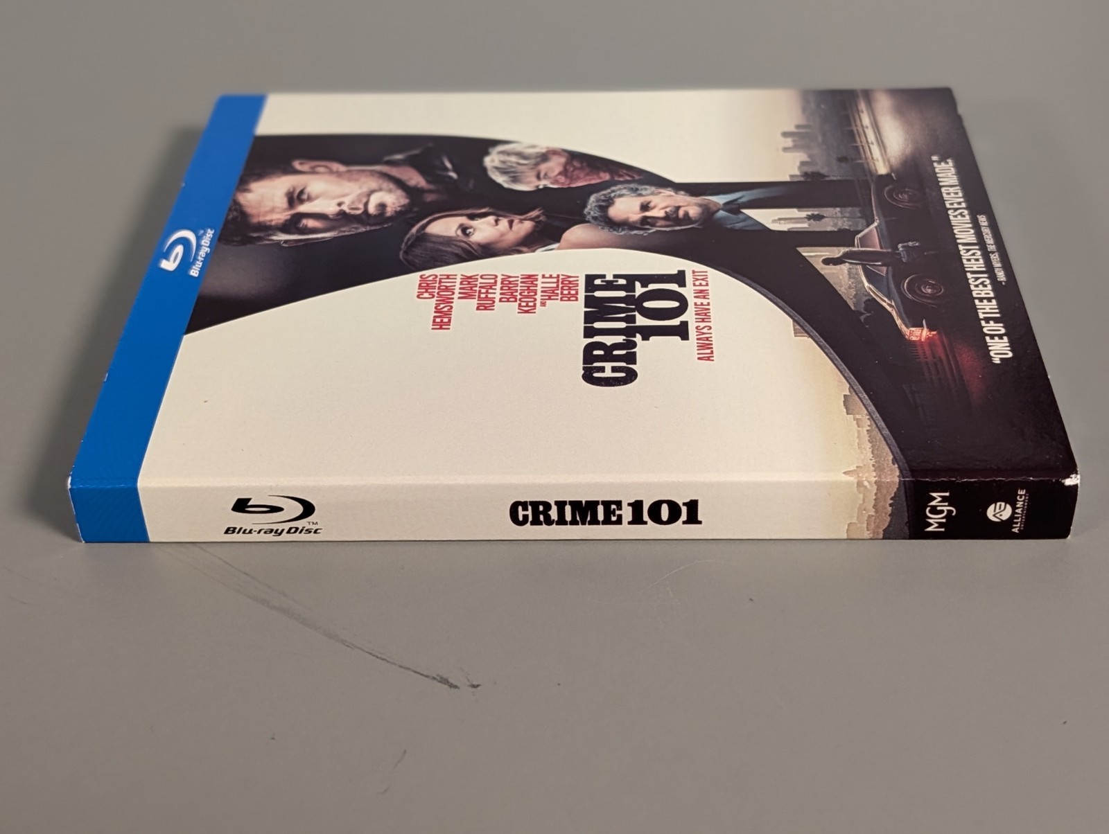 BRAND NEW & SEALED “CRIME 101* BLU-RAY W/SLIPCOVER