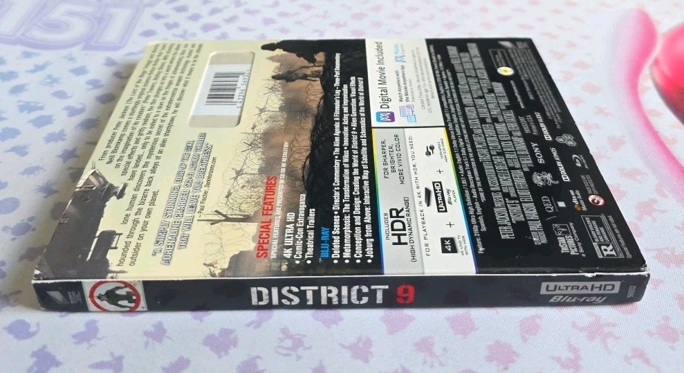 District 9 (4K Ultra HD + Blu-ray, 2009) – With RARE Slipcover – SHIPS TODAY!