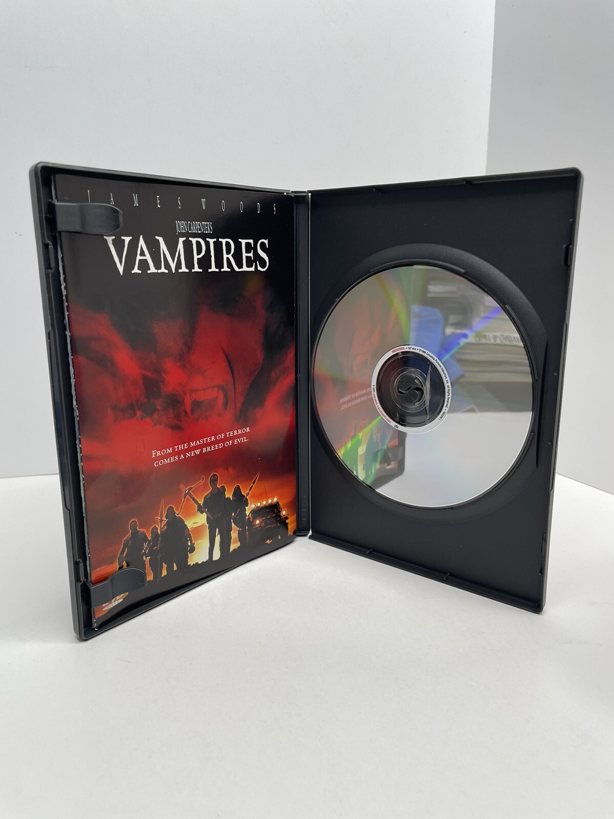 John Carpenter’s Vampires – DVD – w/Insert – Maximillian Schell,Thomas Ian Gri