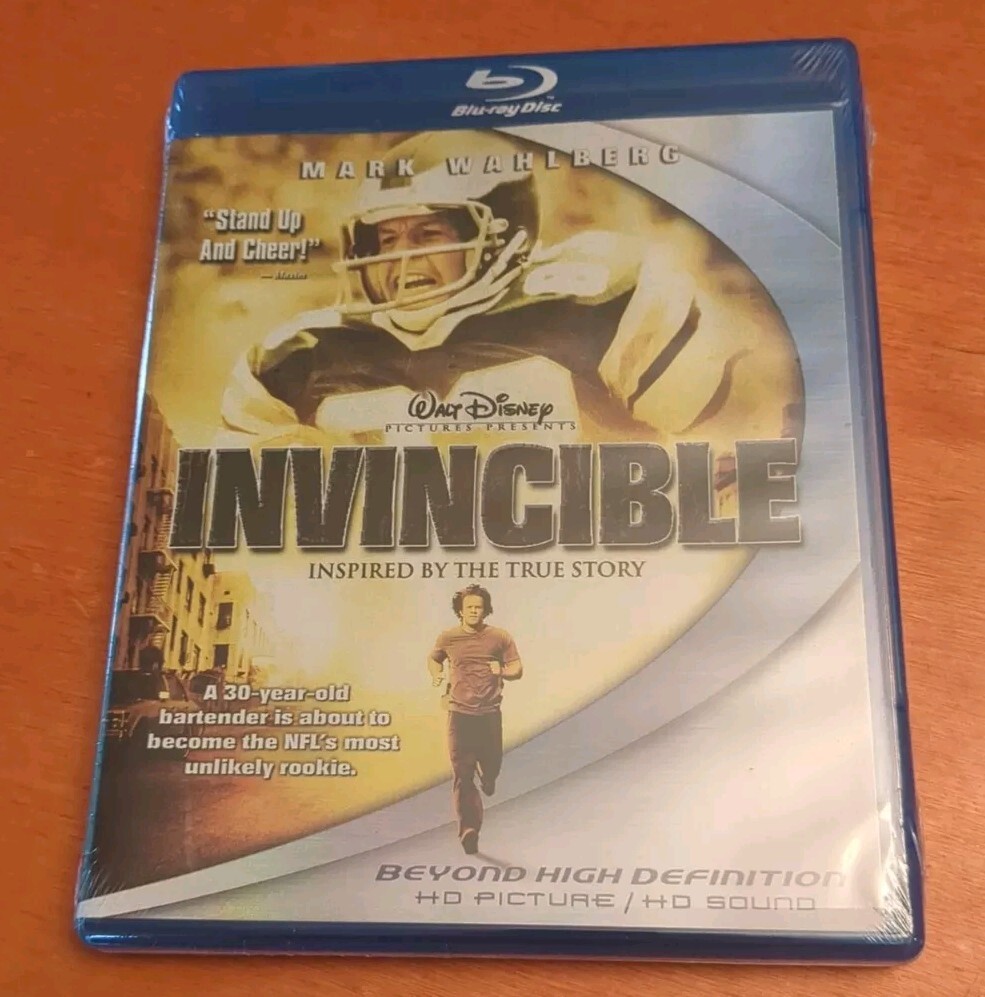Invincible Blu-ray Mark Wahlberg Ericson Core Elizabeth Banks Greg Kinnear