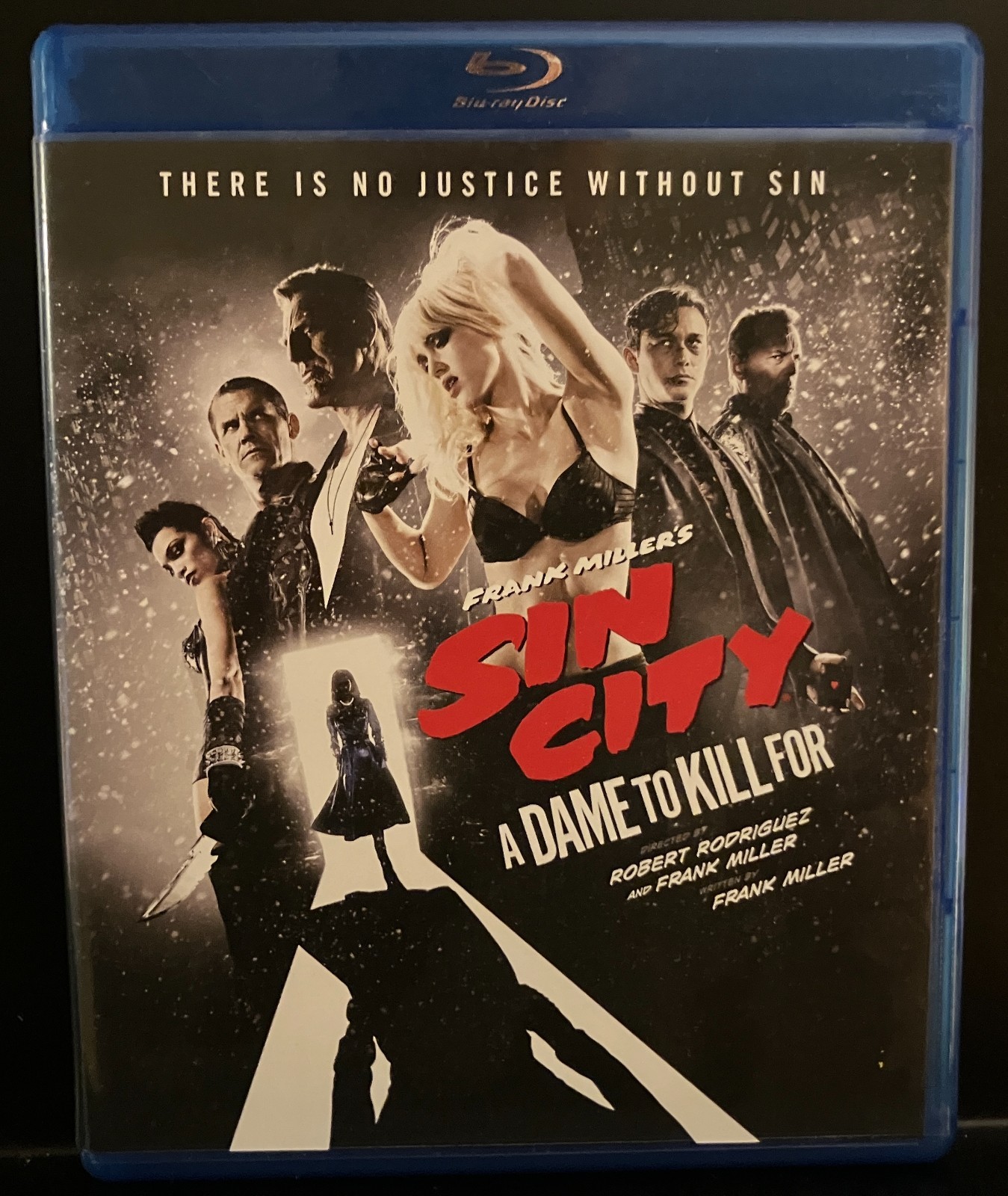 SIN CITY: A DAME TO KILL FOR [BLU-RAY – 2014 – STARZ/ANCHOR BAY] *LIKE NEW*