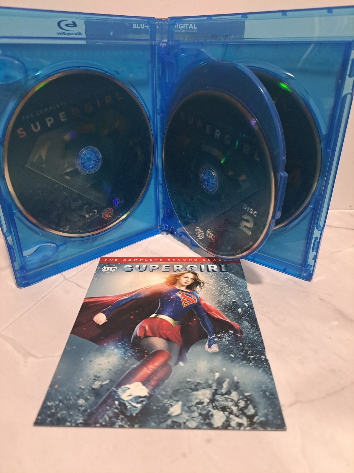 Supergirl The Complete First Season + The Complet Second Season Blu-ray Lot Of 2