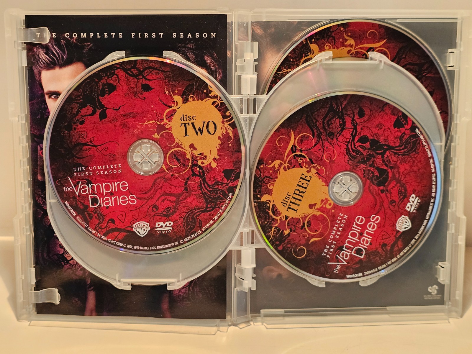 The Vampire Diaries Complete First Season DVD 5 Disc Set