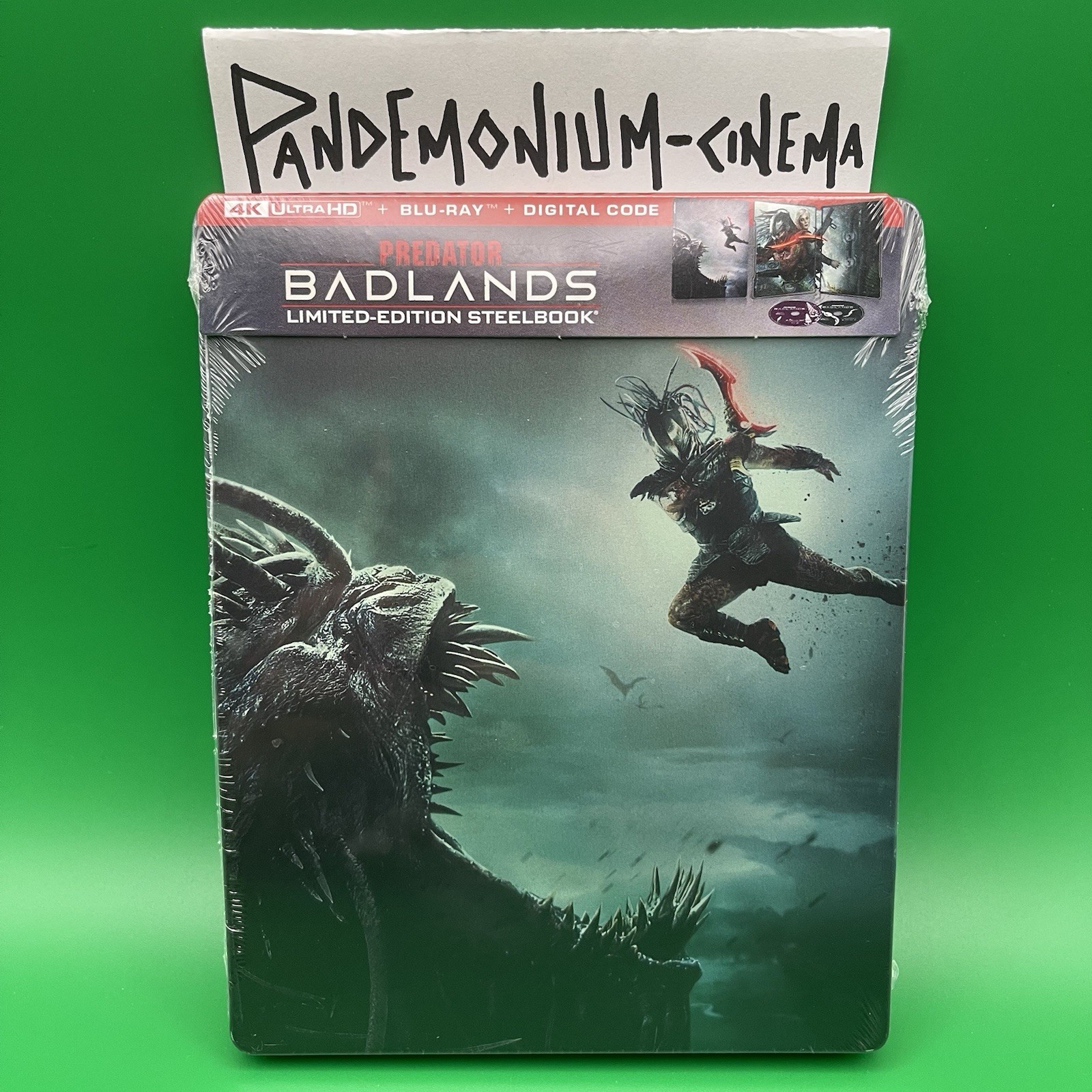Predator: Badlands (Steelbook)(4K UHD+Blu-ray+Digital) Dan Trachtenberg