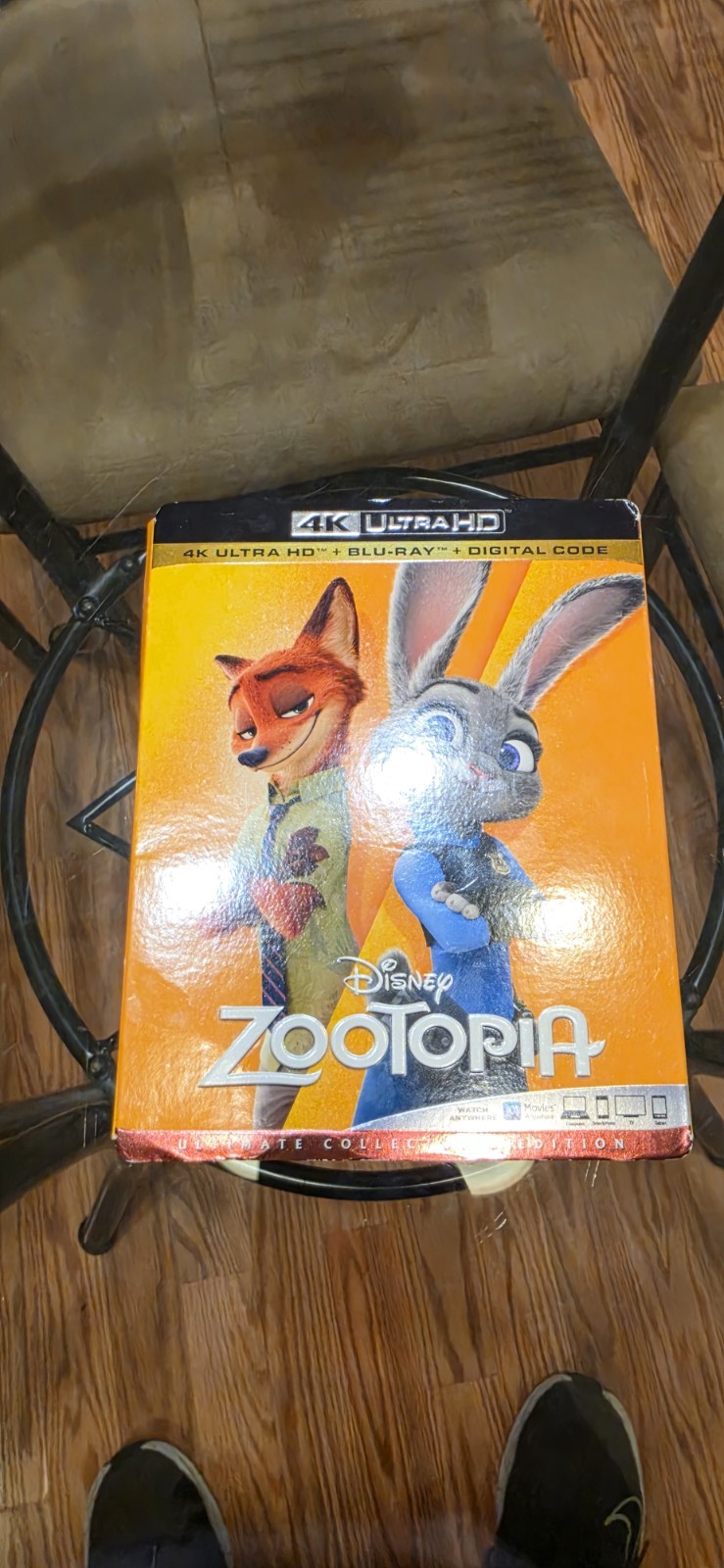 Zootopia (4K Ultra and Blu-ray 2016) W/Slipcover