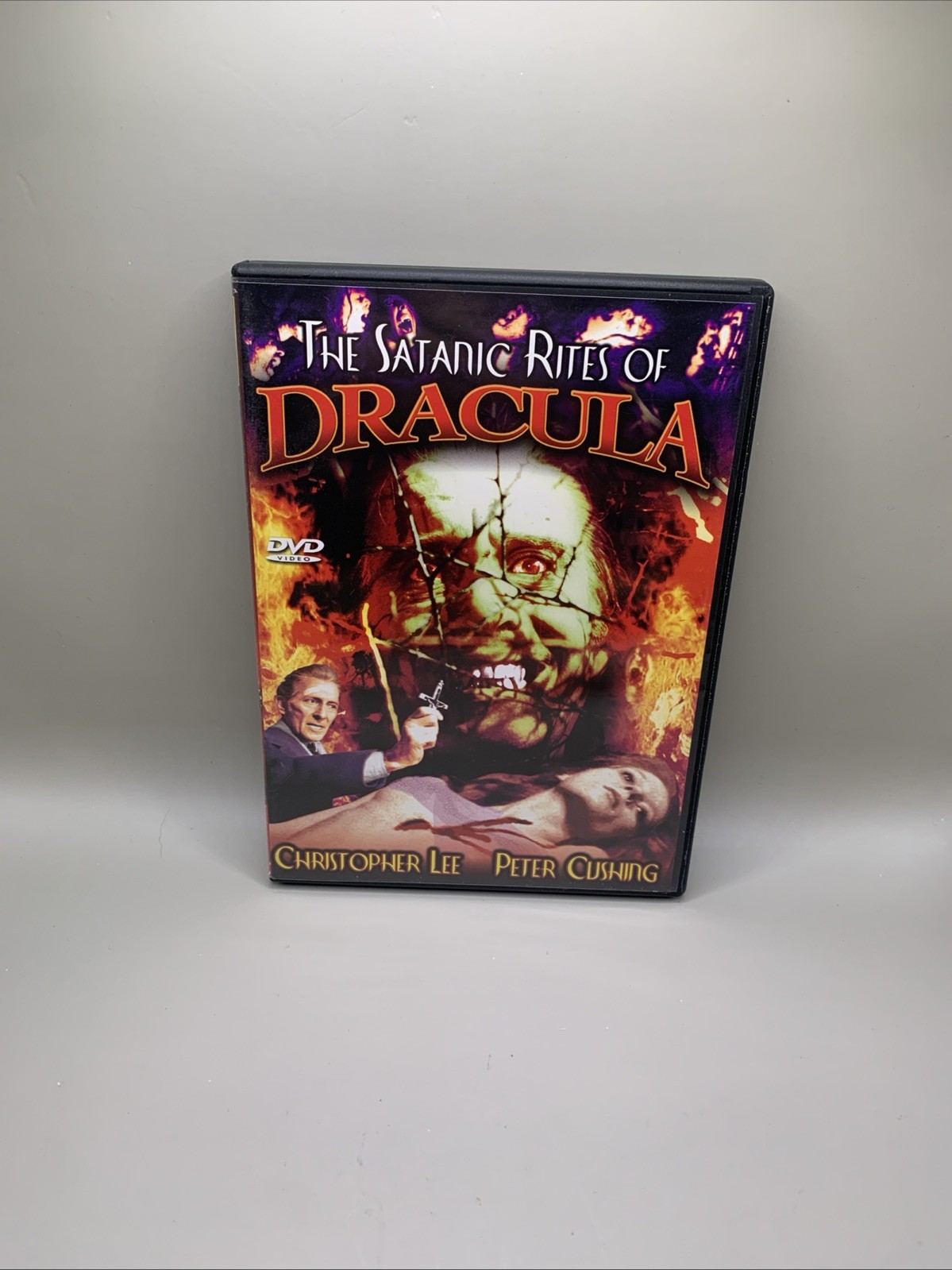 The Satanic Rites of Dracula (DVD, 1974)