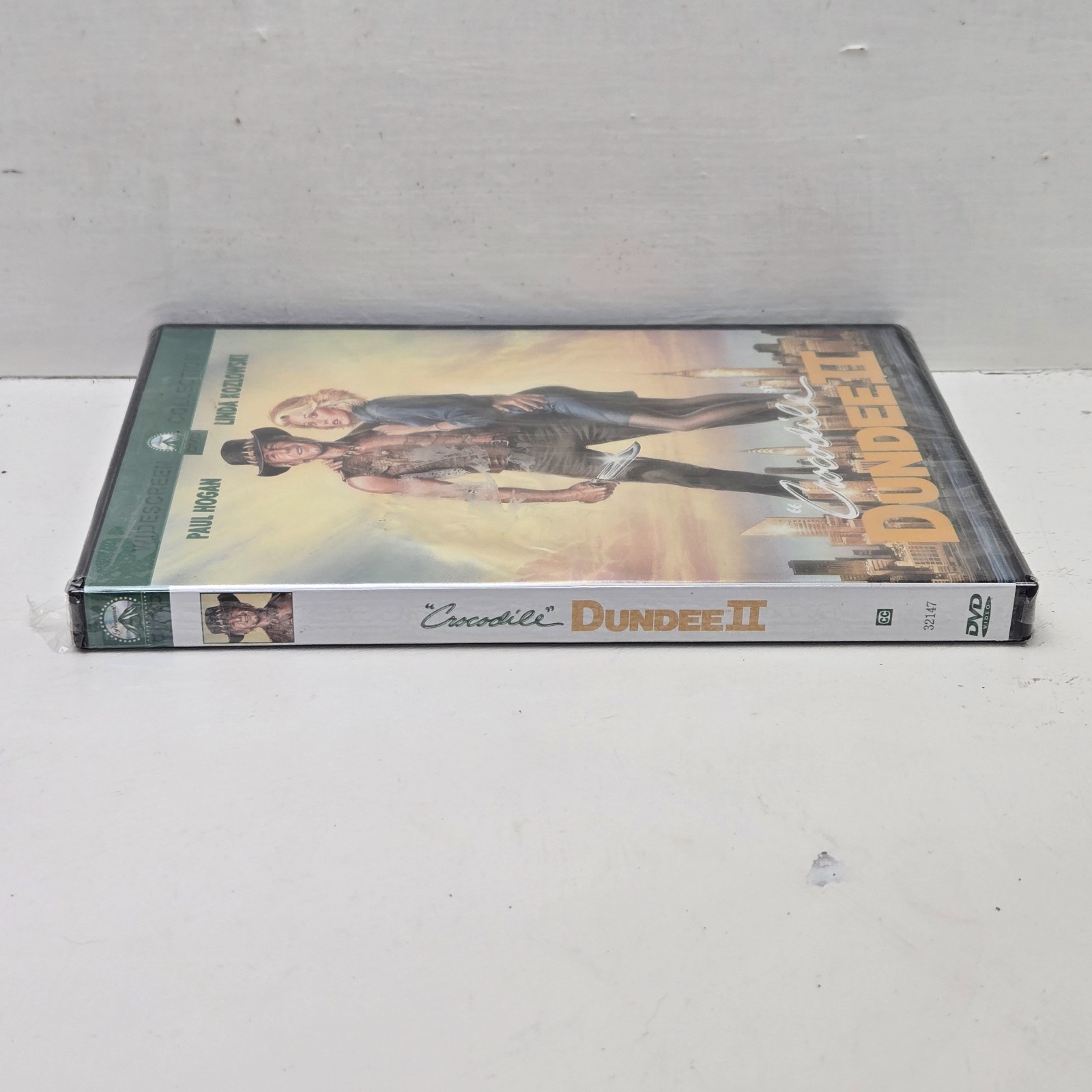 Crocodile Dundee 1 & 2 DVD New Sealed Paul Hogan