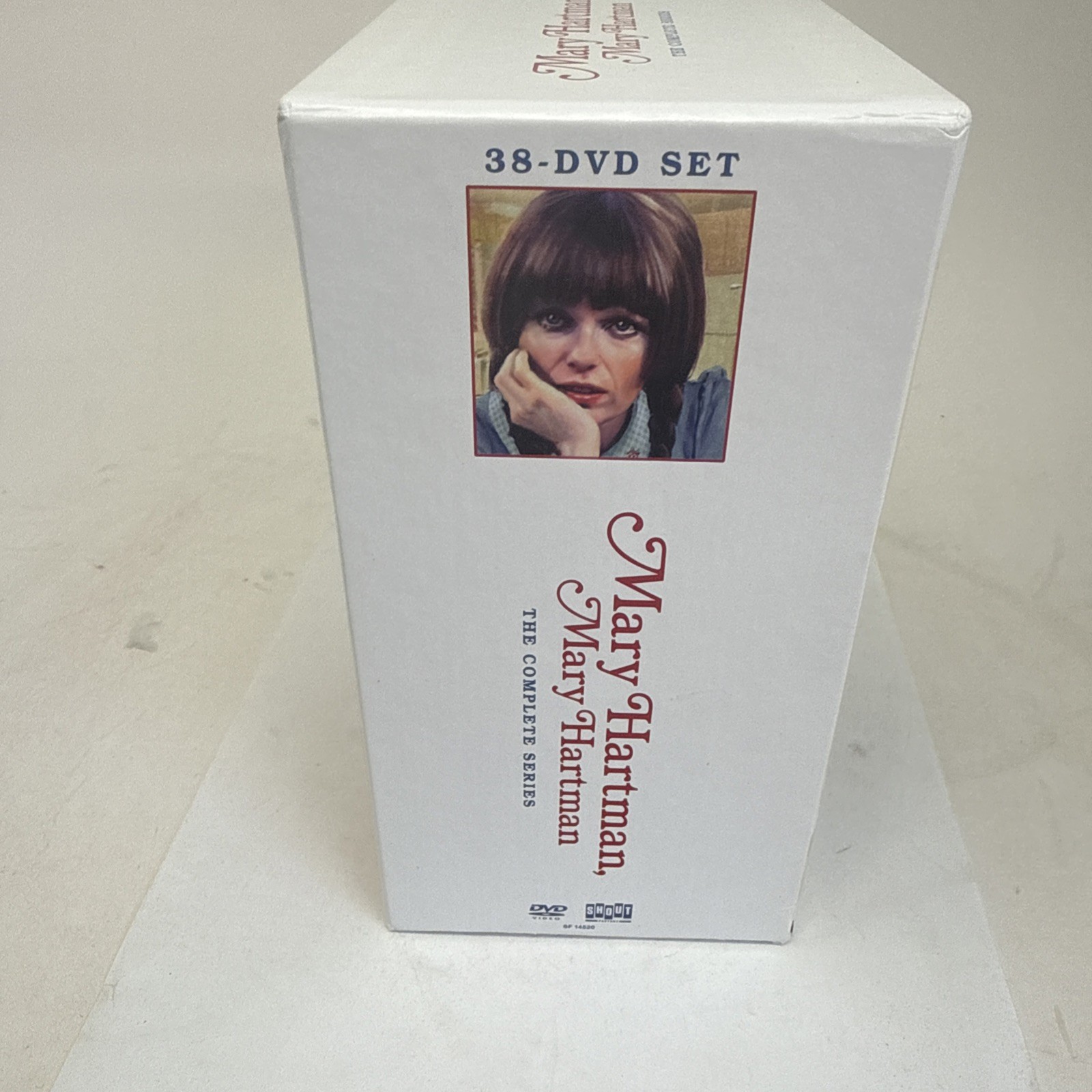 MARY HARTMAN, MARY HARTMAN: COMPLETE SERIES DVD Shout Factory *Disc 38 missing