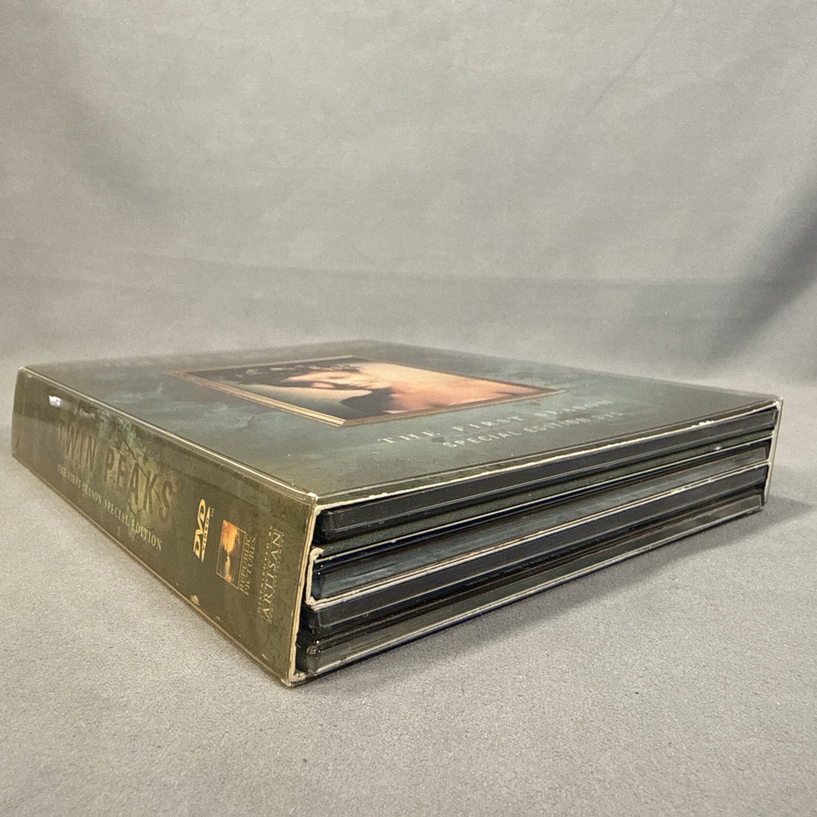 Twin Peaks – The Complete First Season (DVD, 2001, 4-Disc Set, Special Edition)
